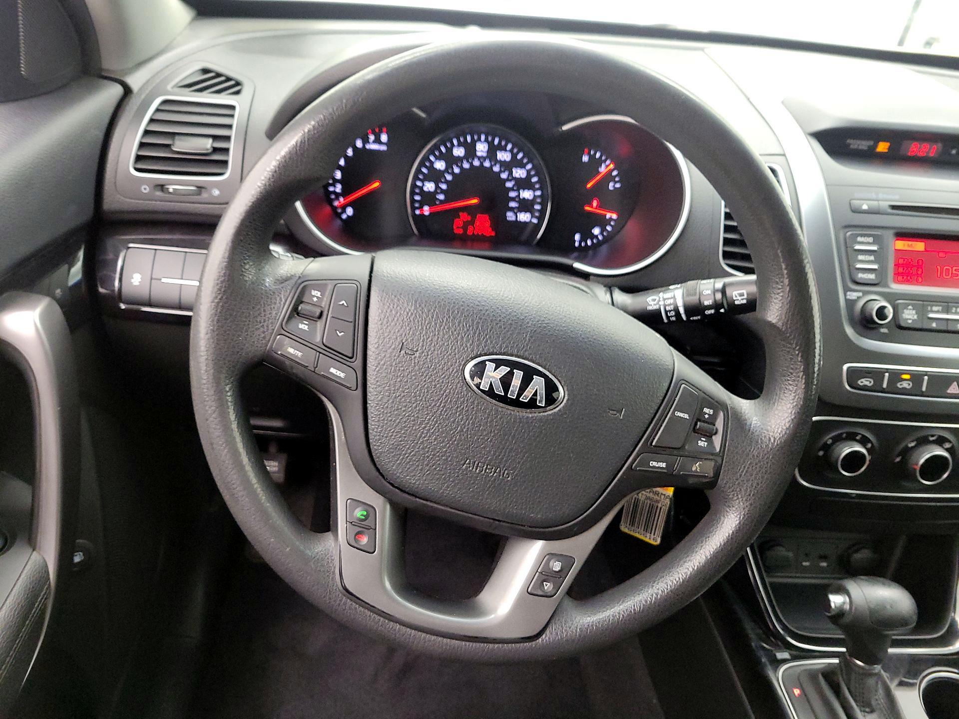 Thumbnail: 2015 Kia Sorento - 10