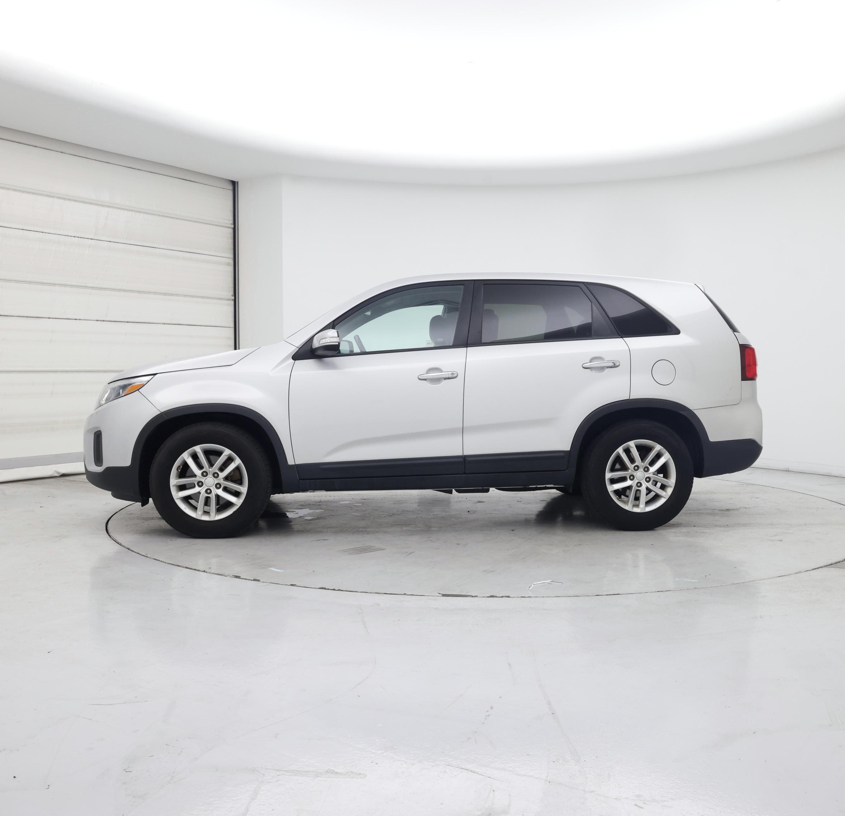 Thumbnail: 2015 Kia Sorento - 3