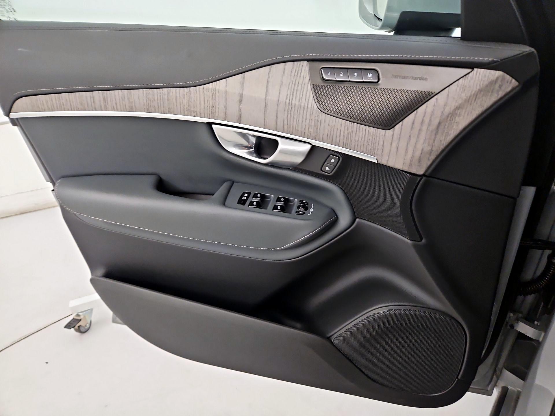 Thumbnail: 2024 Volvo XC90 - 12