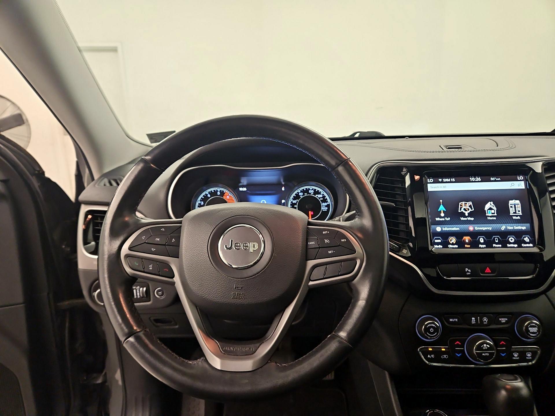 Thumbnail: 2019 Jeep Cherokee - 10