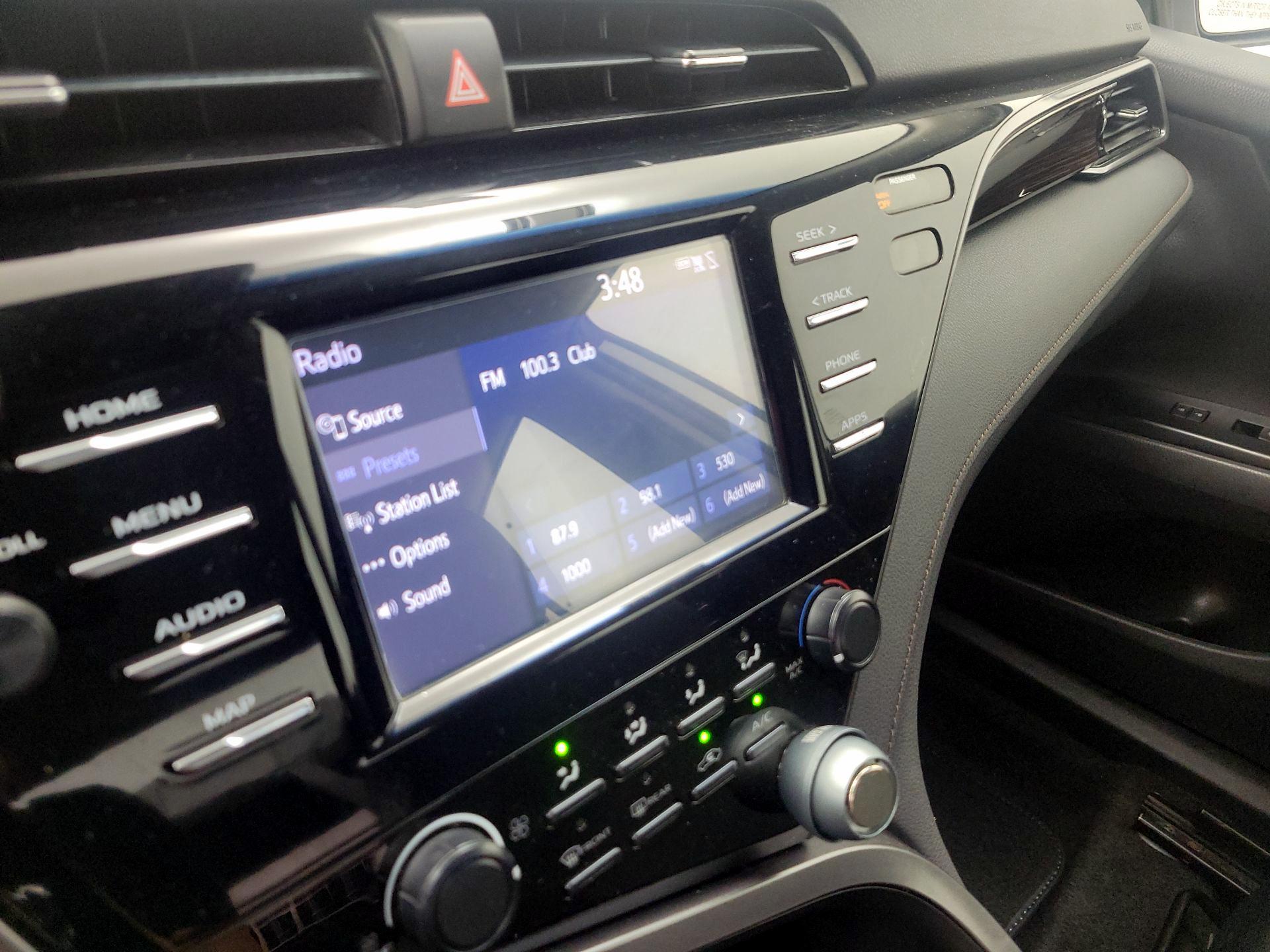 Thumbnail: 2019 Toyota Camry - 14
