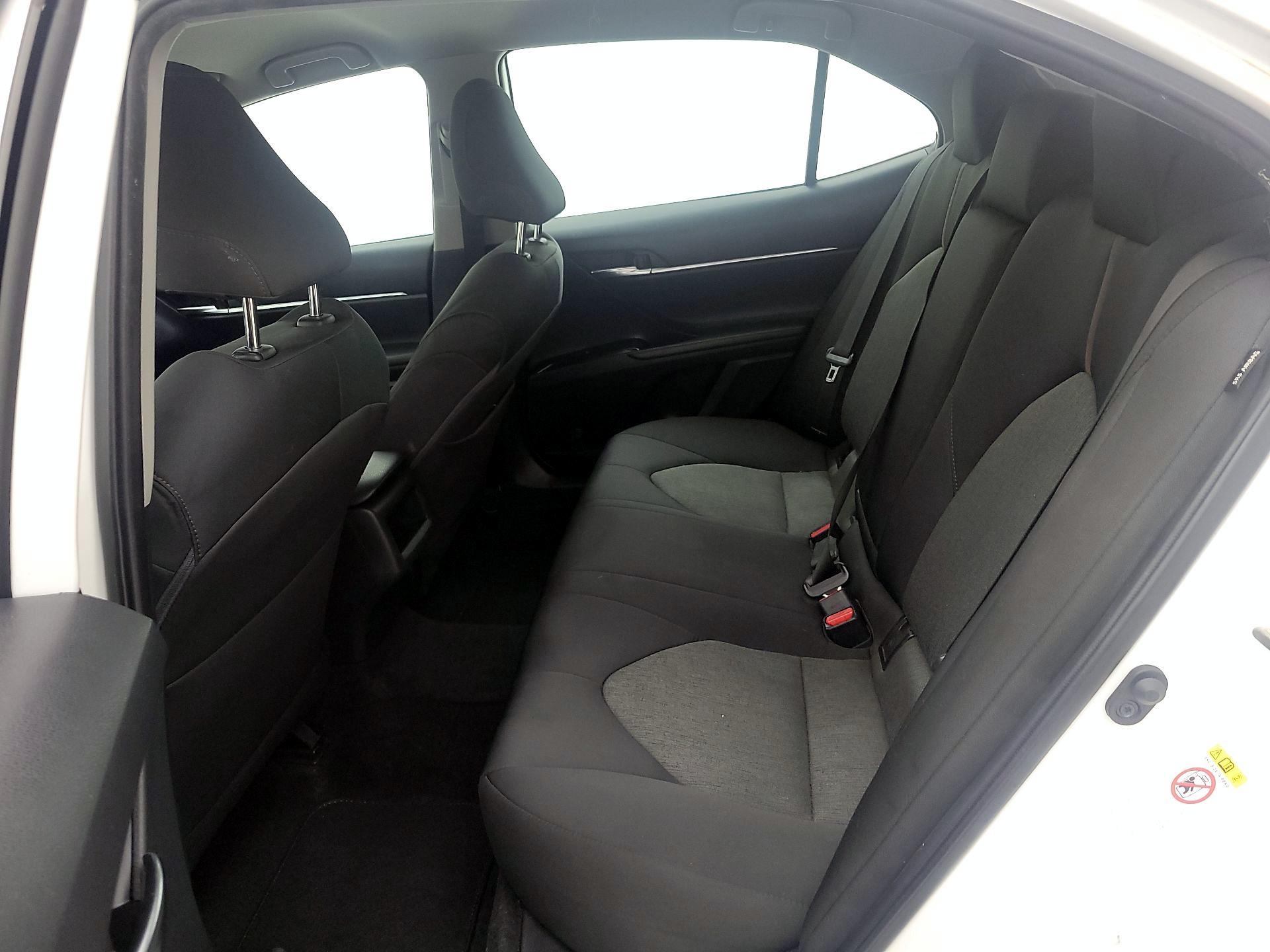 Thumbnail: 2019 Toyota Camry - 18