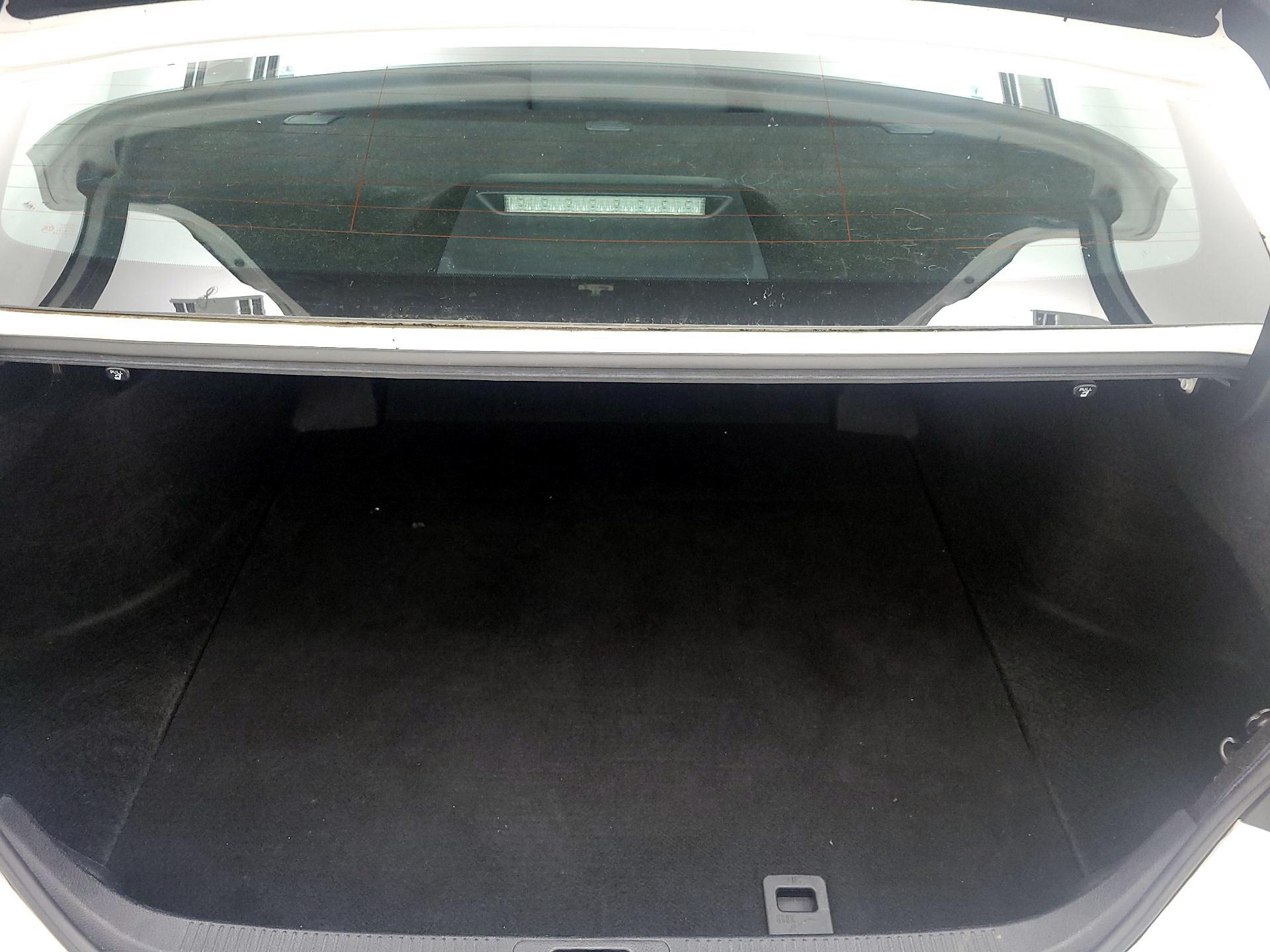 Thumbnail: 2019 Toyota Camry - 19