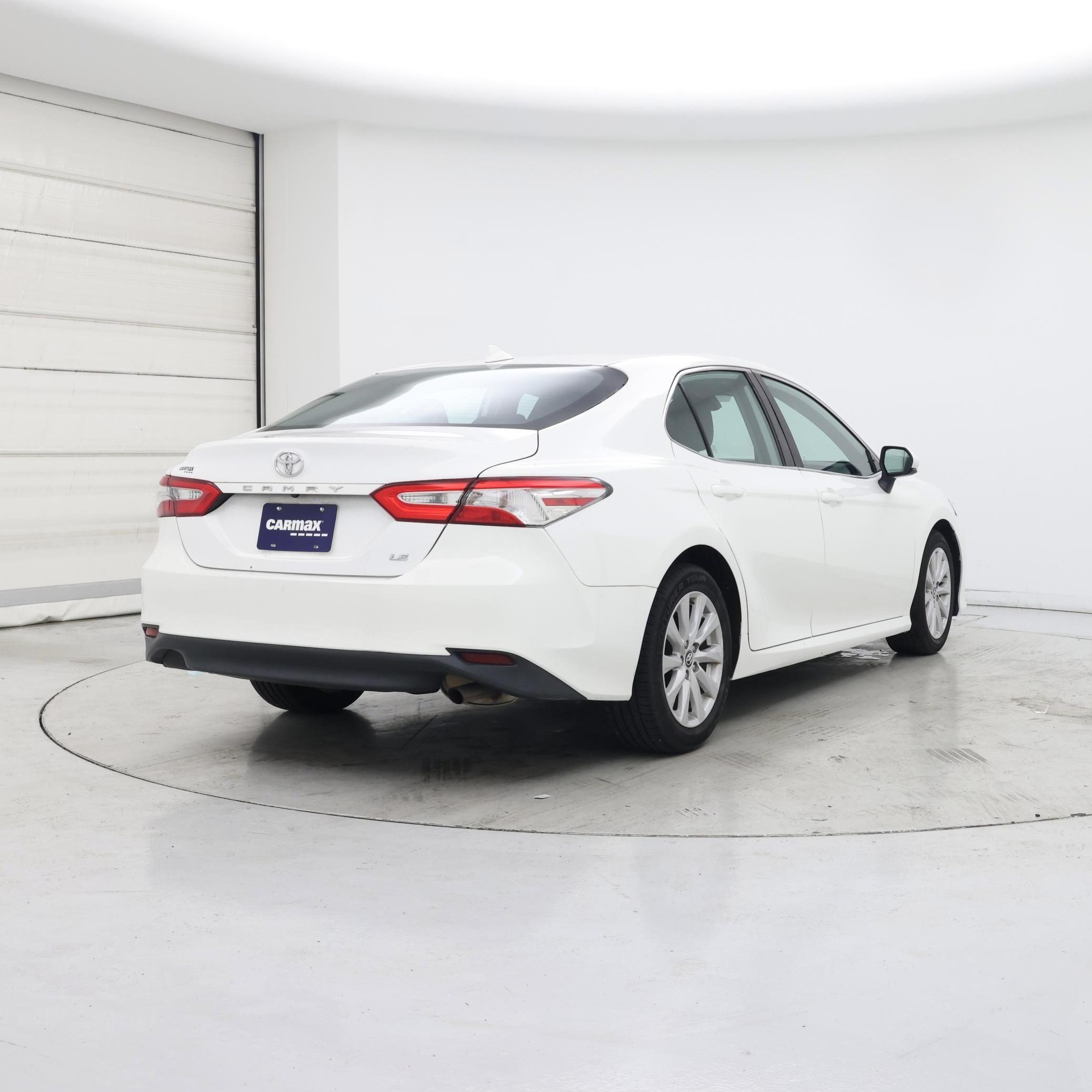 Thumbnail: 2019 Toyota Camry - 8
