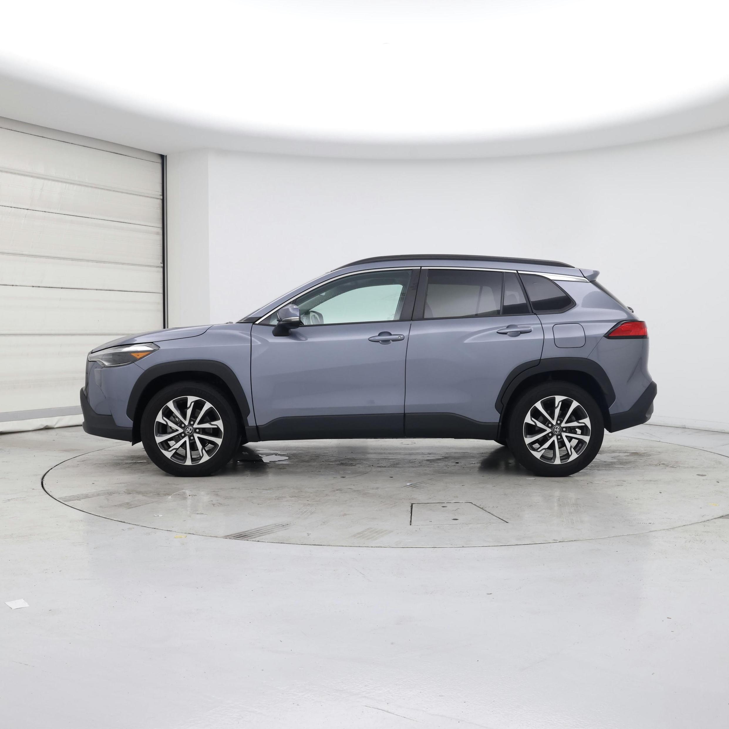 Thumbnail: 2022 Toyota Corolla Cross - 3