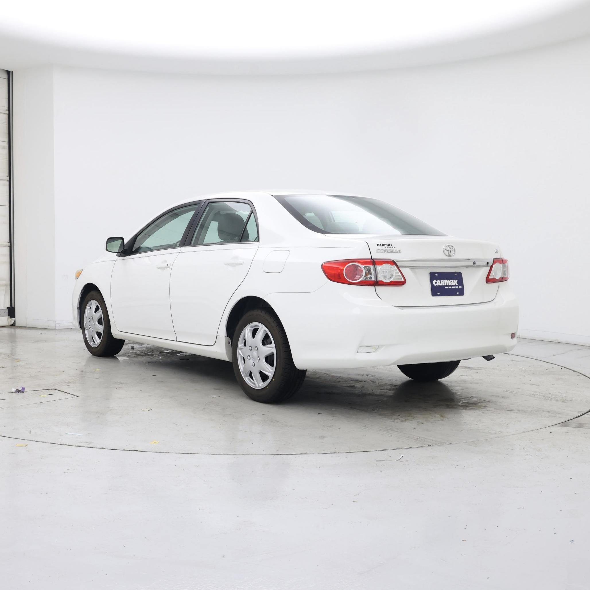 Thumbnail: 2013 Toyota Corolla - 2