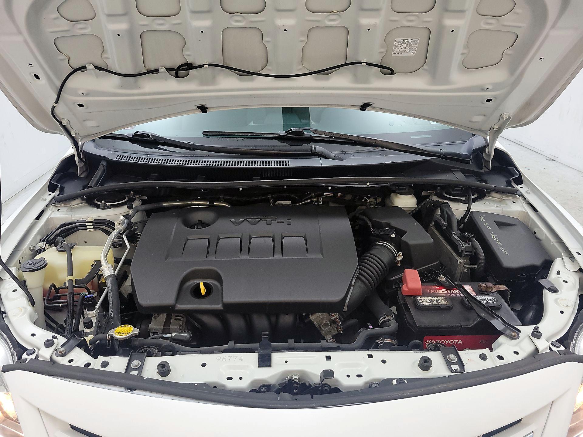 Thumbnail: 2013 Toyota Corolla - 20