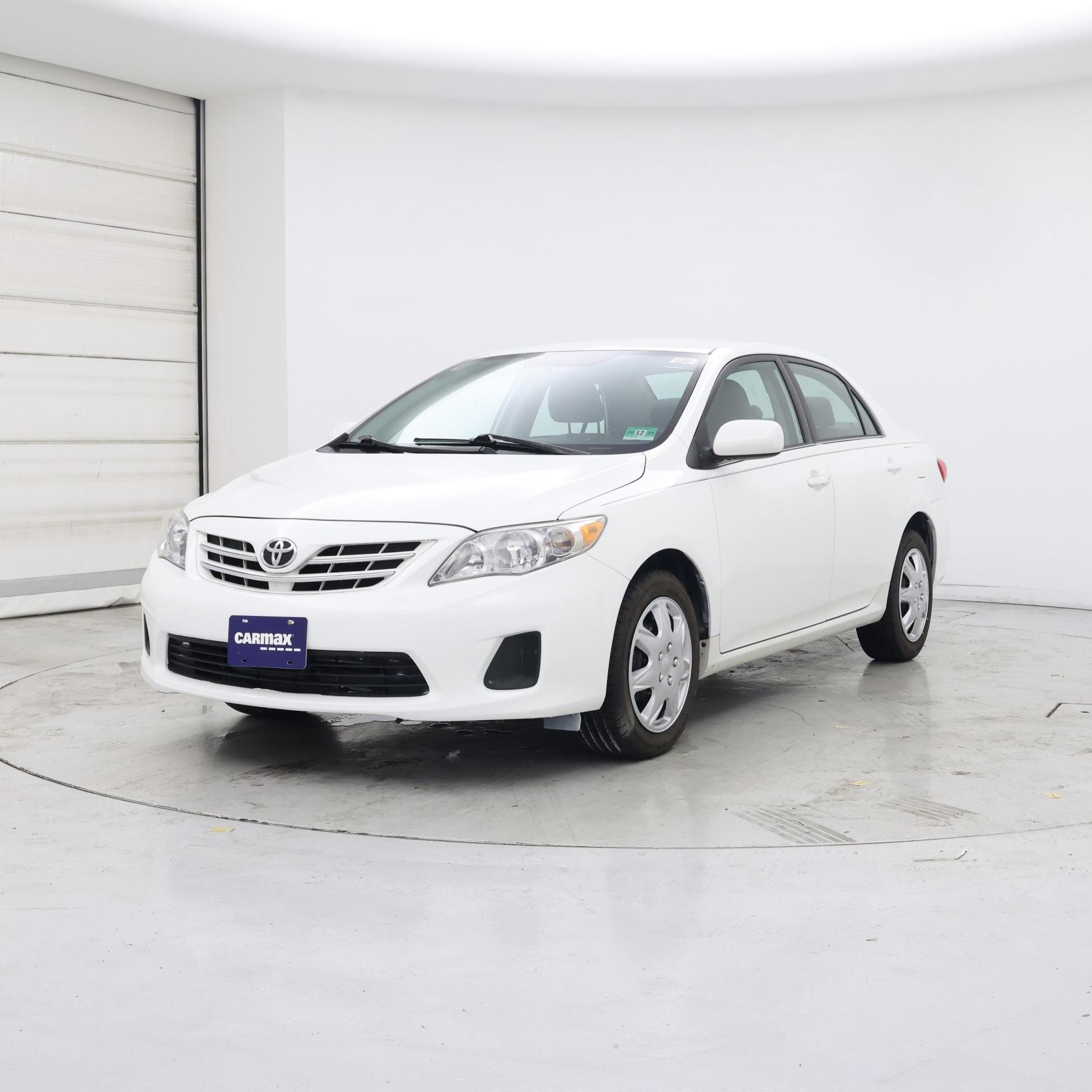Thumbnail: 2013 Toyota Corolla - 4