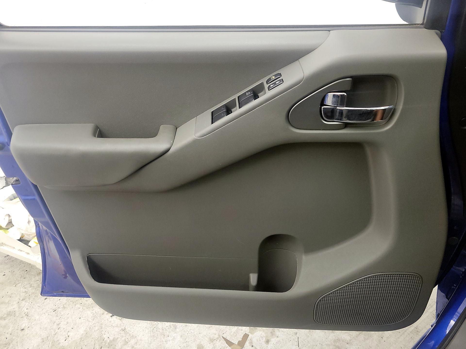 Thumbnail: 2014 Nissan Frontier - 12