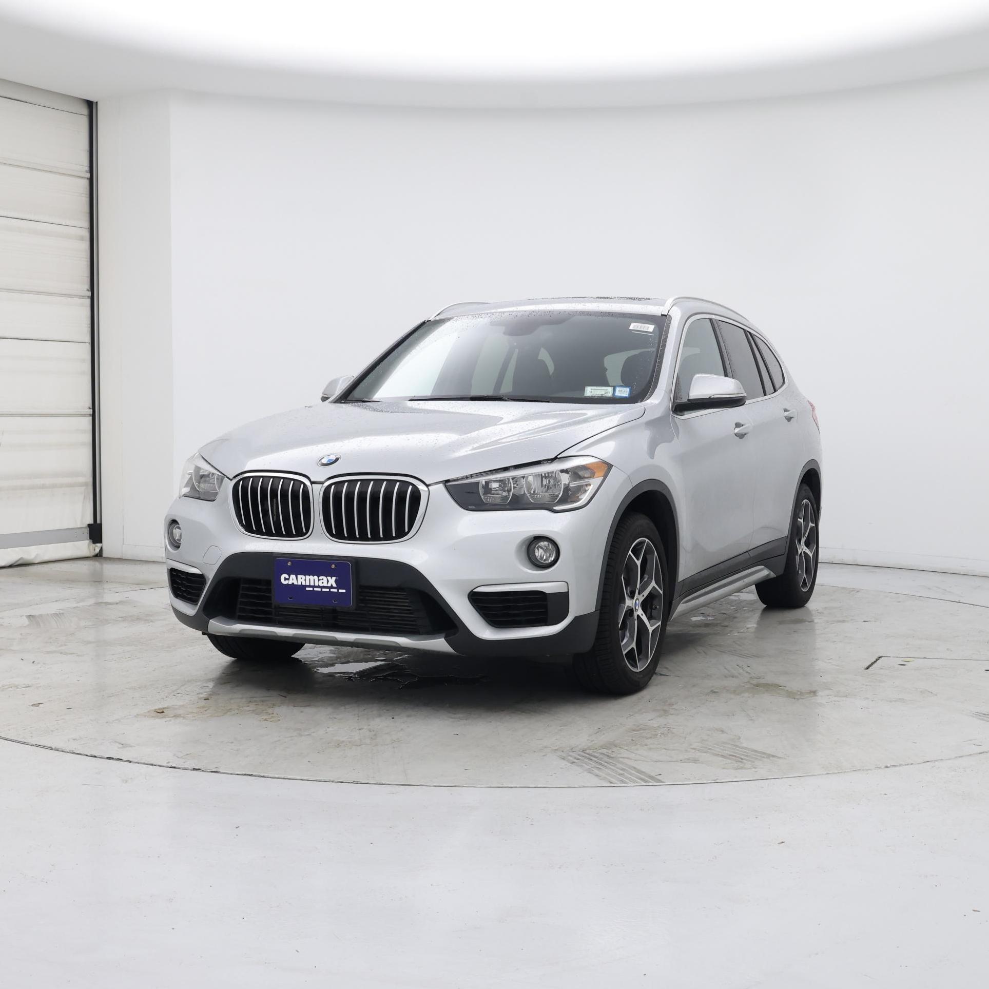 Thumbnail: 2018 BMW X1 - 4