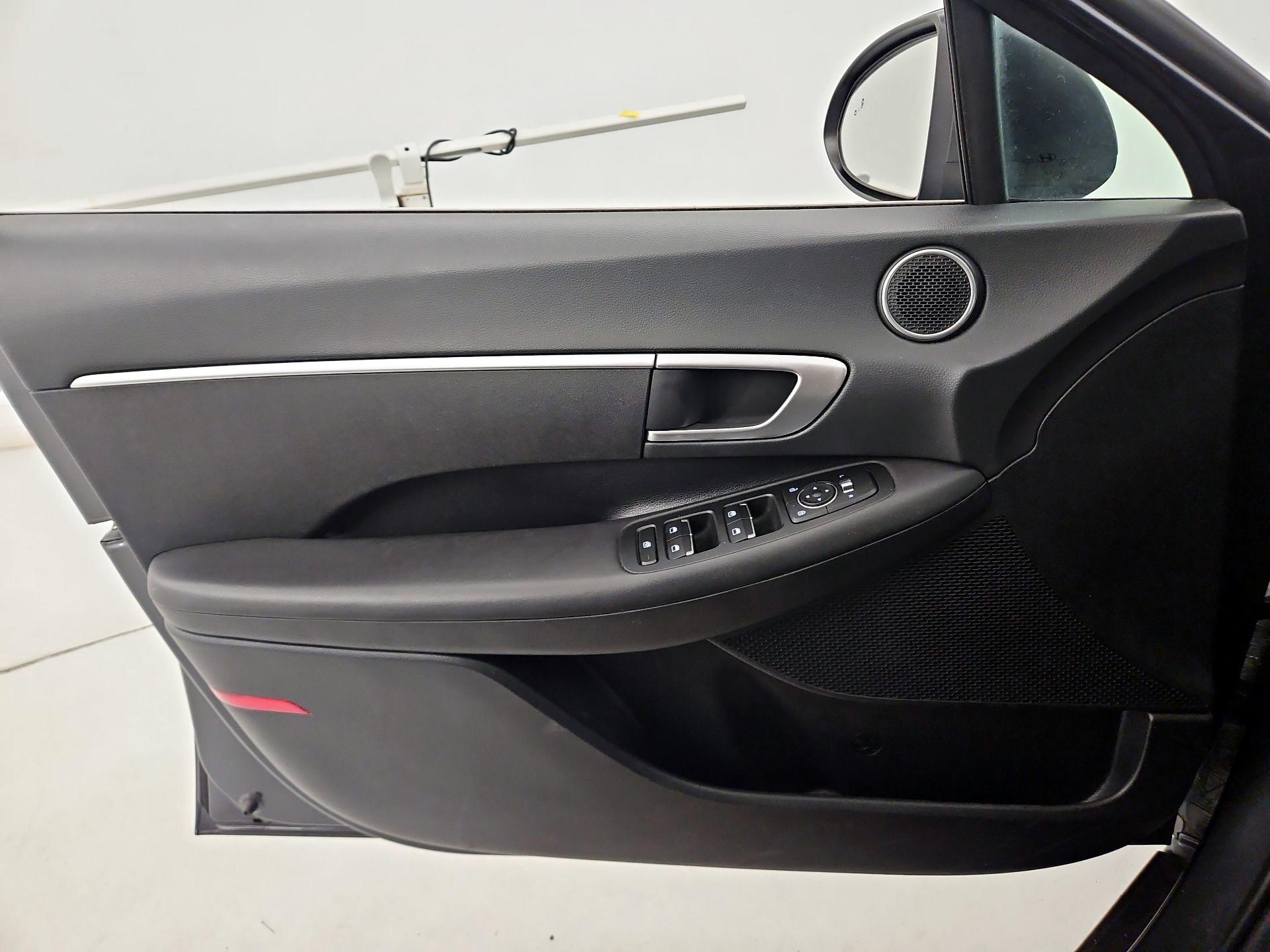 Thumbnail: 2022 Hyundai Sonata - 12