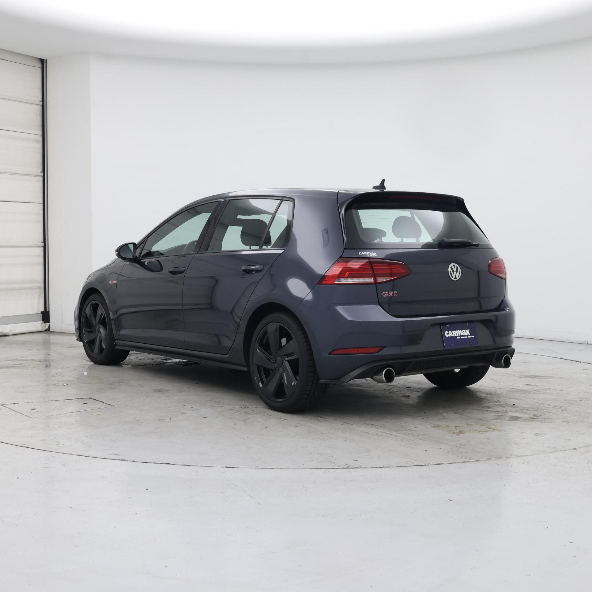 Thumbnail: 2020 Volkswagen Golf - 2