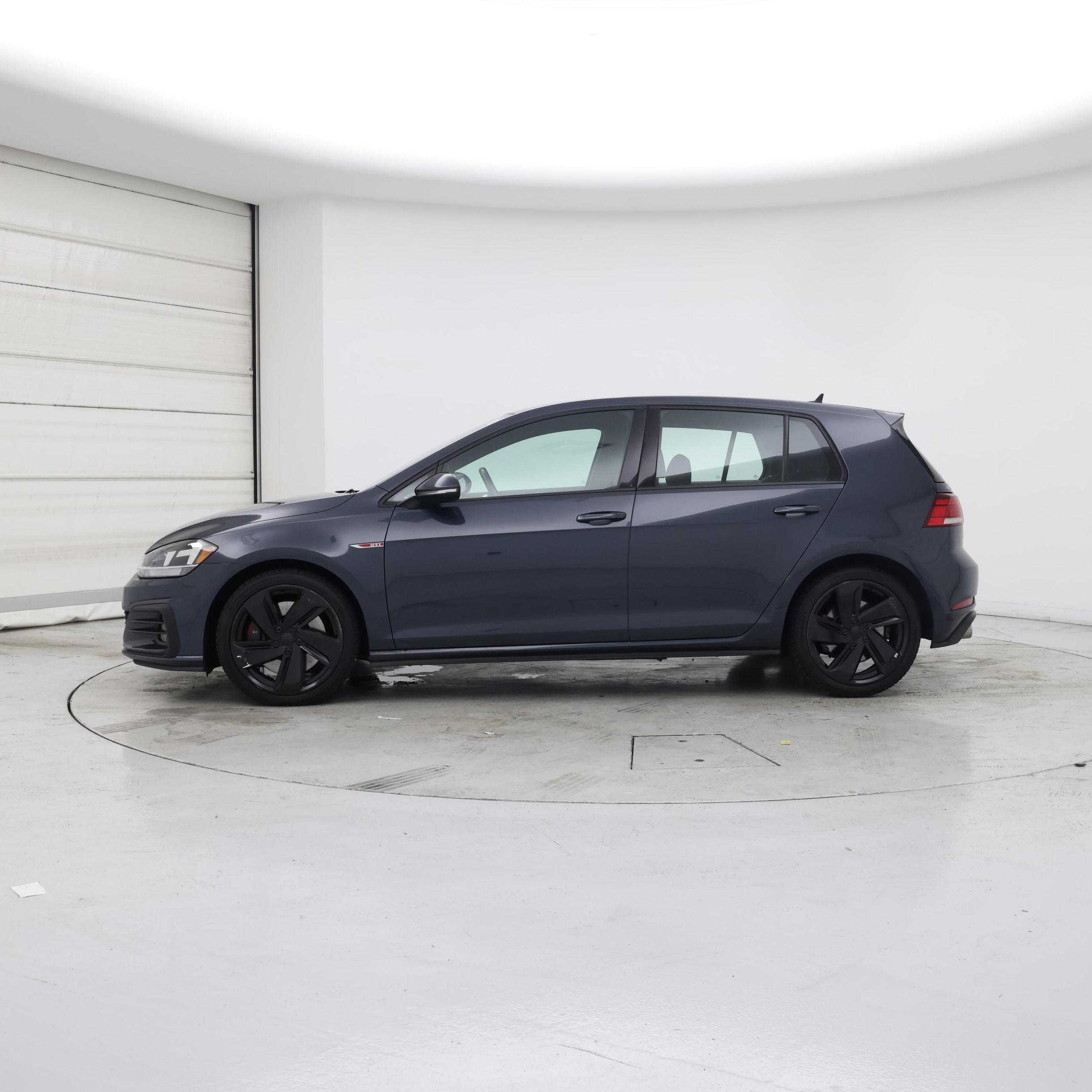 Thumbnail: 2020 Volkswagen Golf - 3