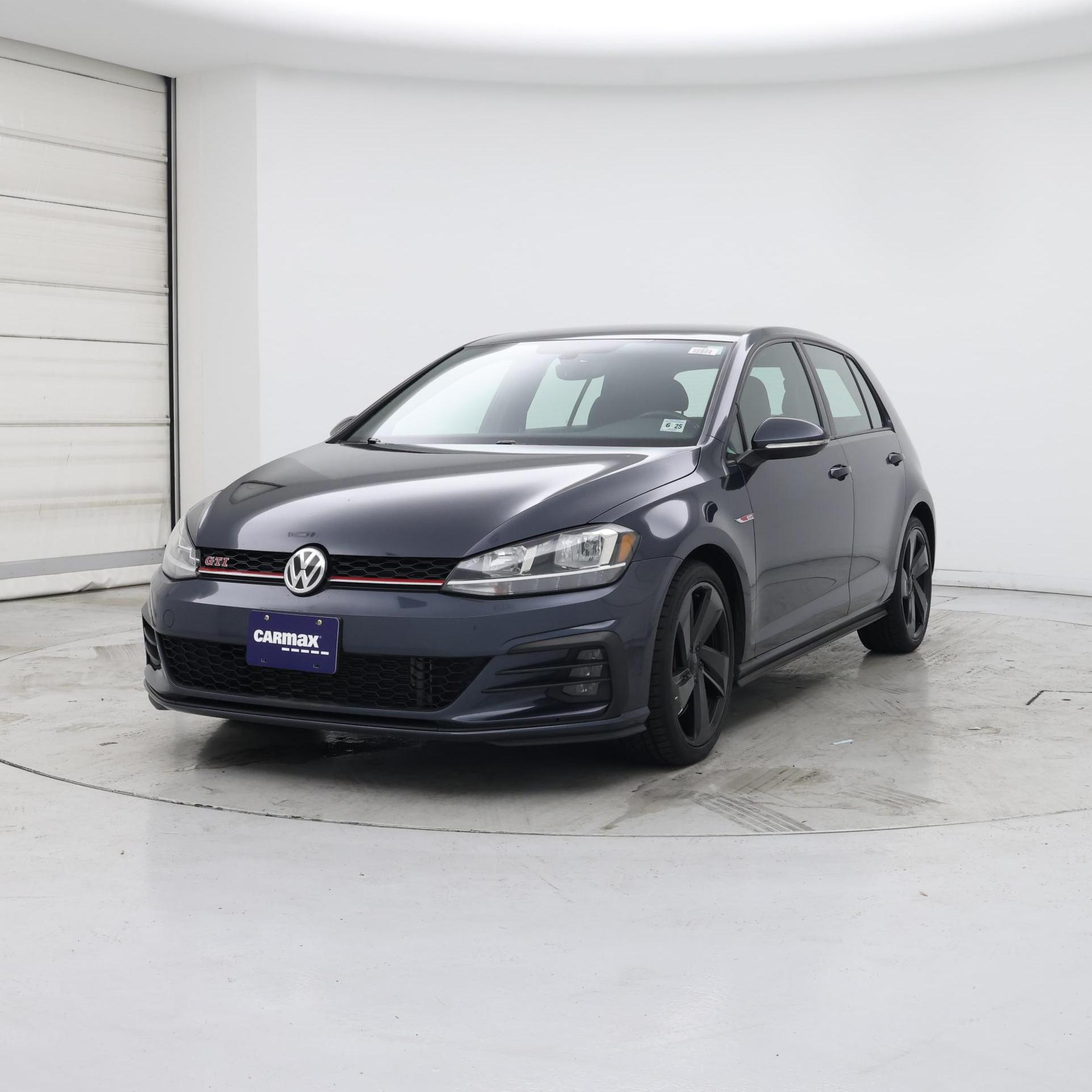 Thumbnail: 2020 Volkswagen Golf - 4