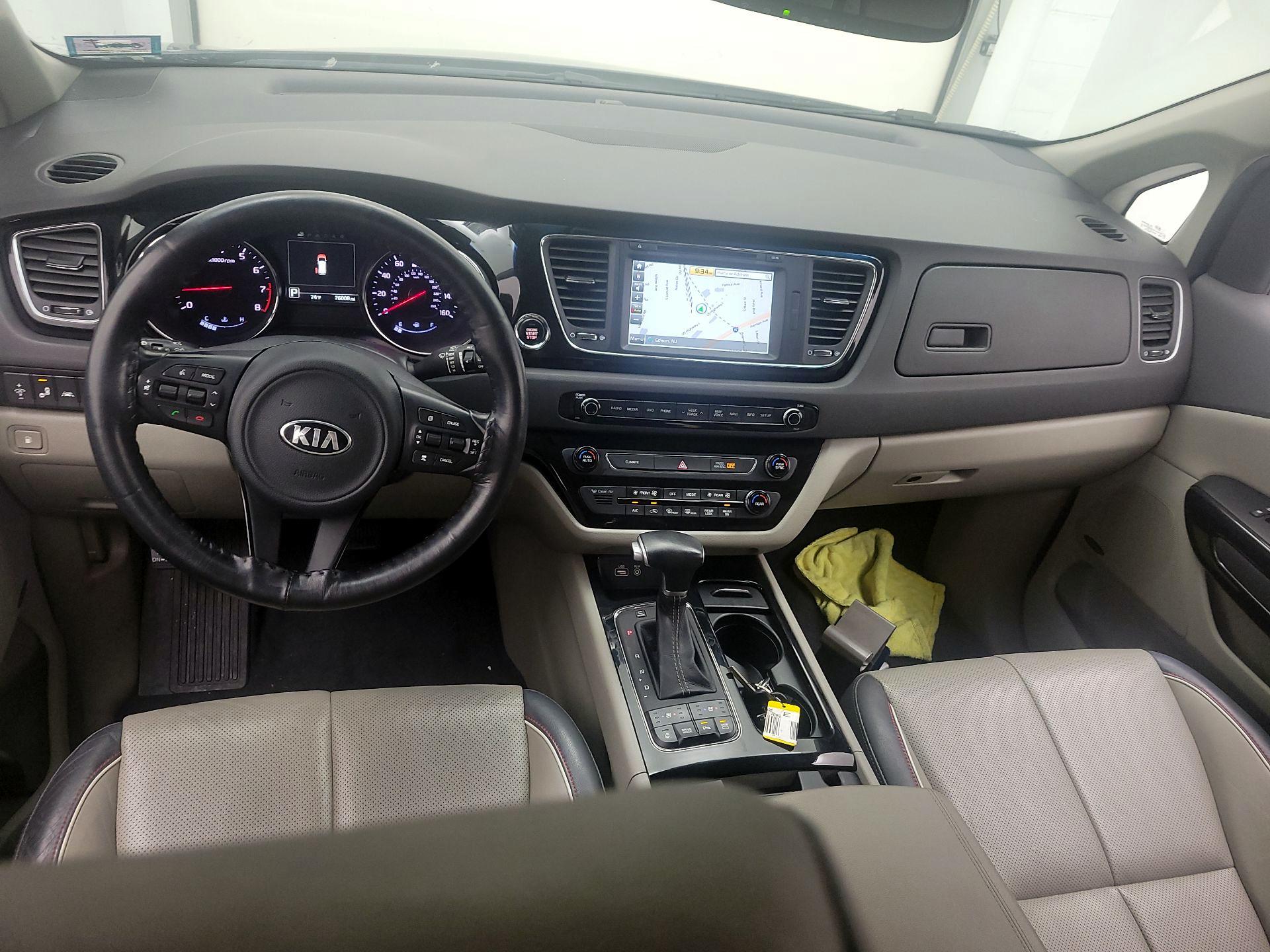 Thumbnail: 2017 Kia Sedona - 9
