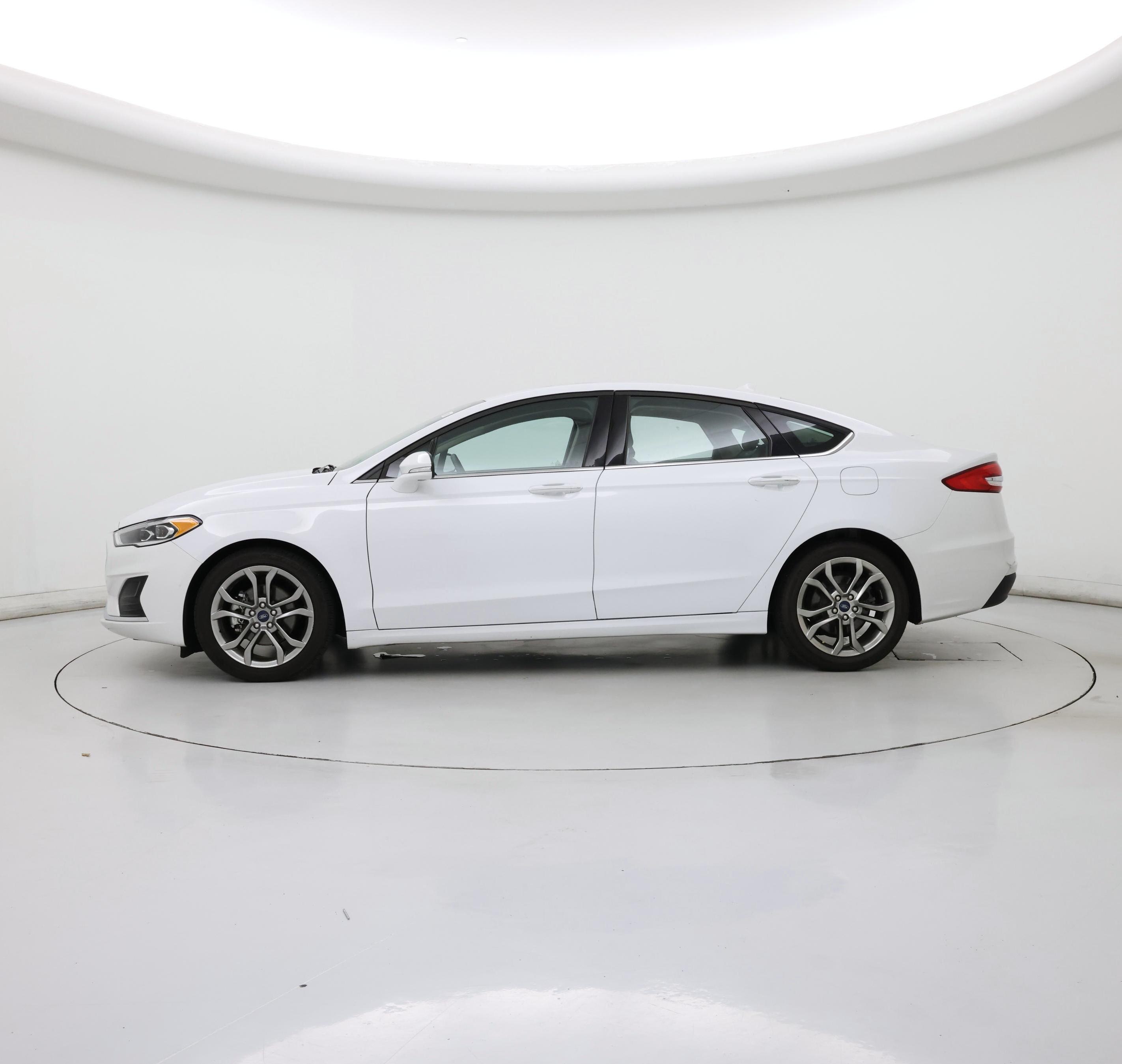 Thumbnail: 2020 Ford Fusion - 3