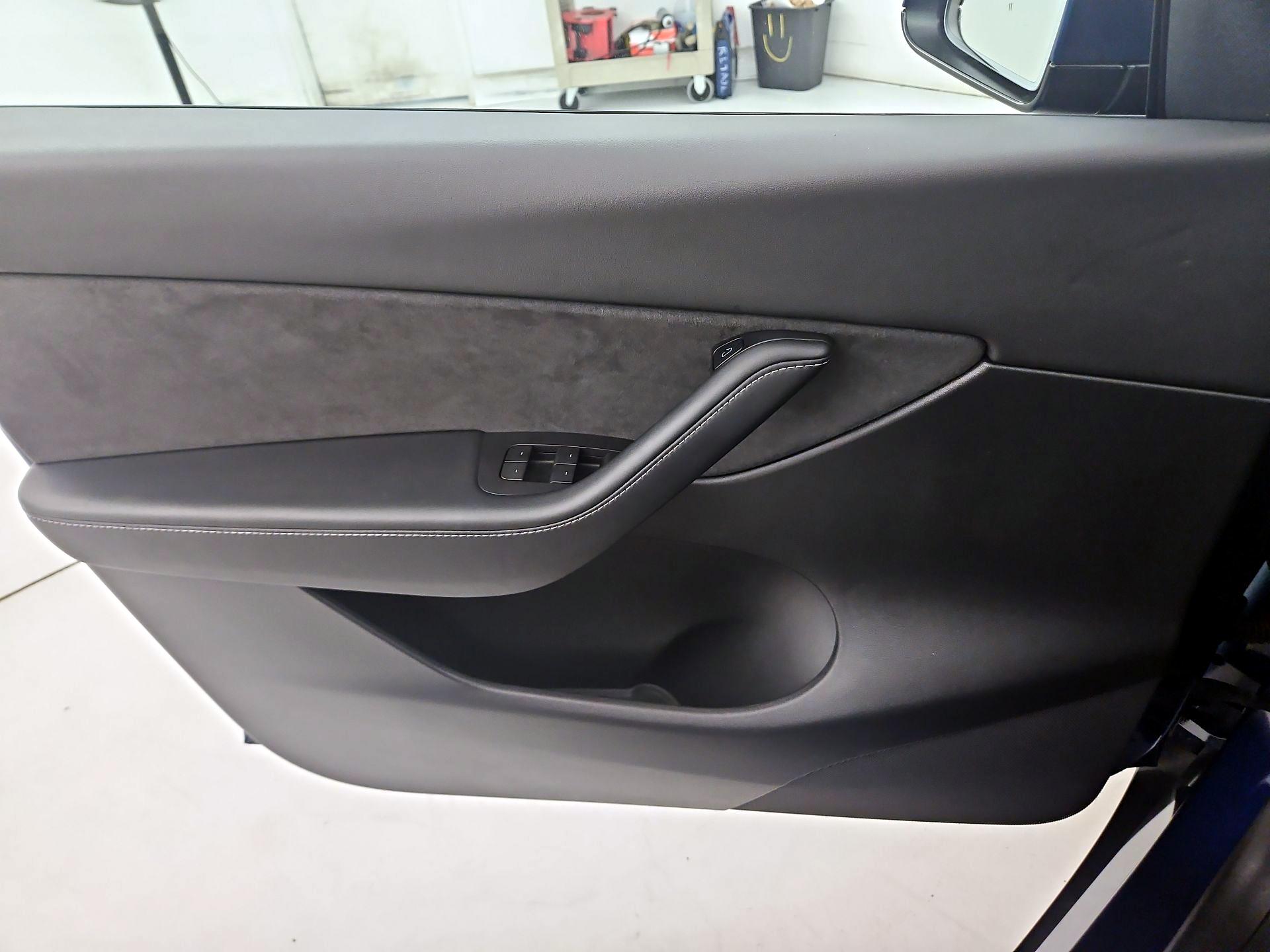 Thumbnail: 2022 Tesla Model Y - 12