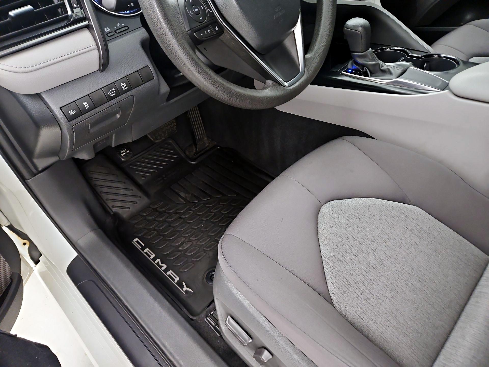 Thumbnail: 2020 Toyota Camry - 11