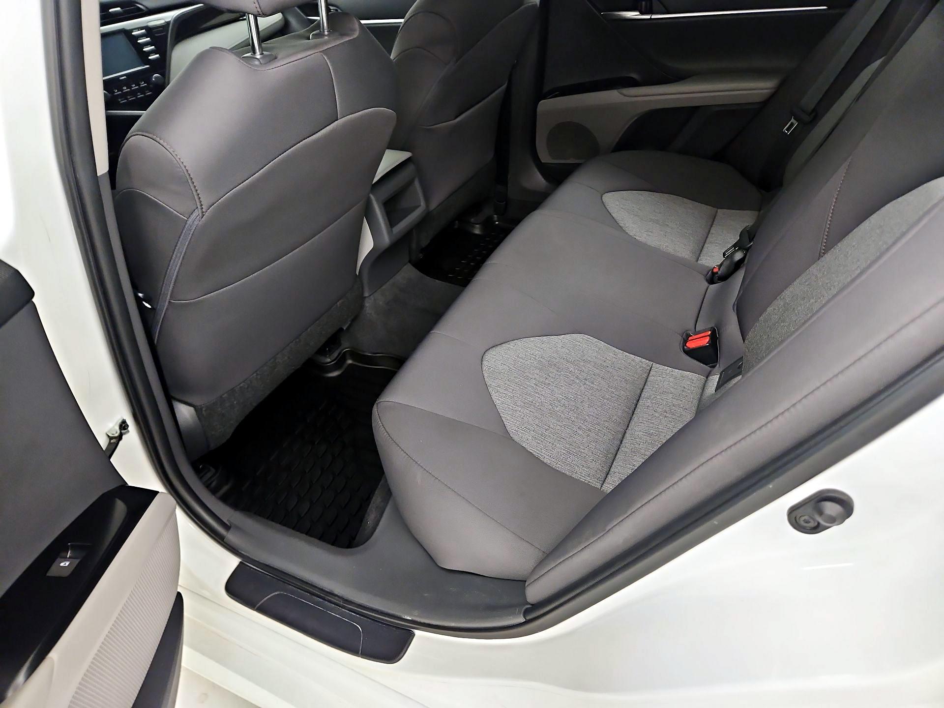 Thumbnail: 2020 Toyota Camry - 20