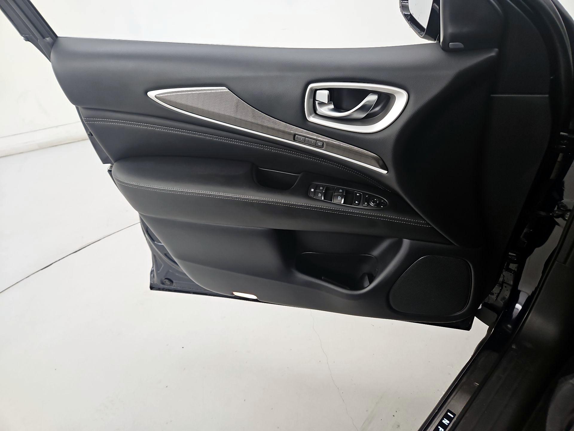 Thumbnail: 2020 INFINITI QX60 - 12