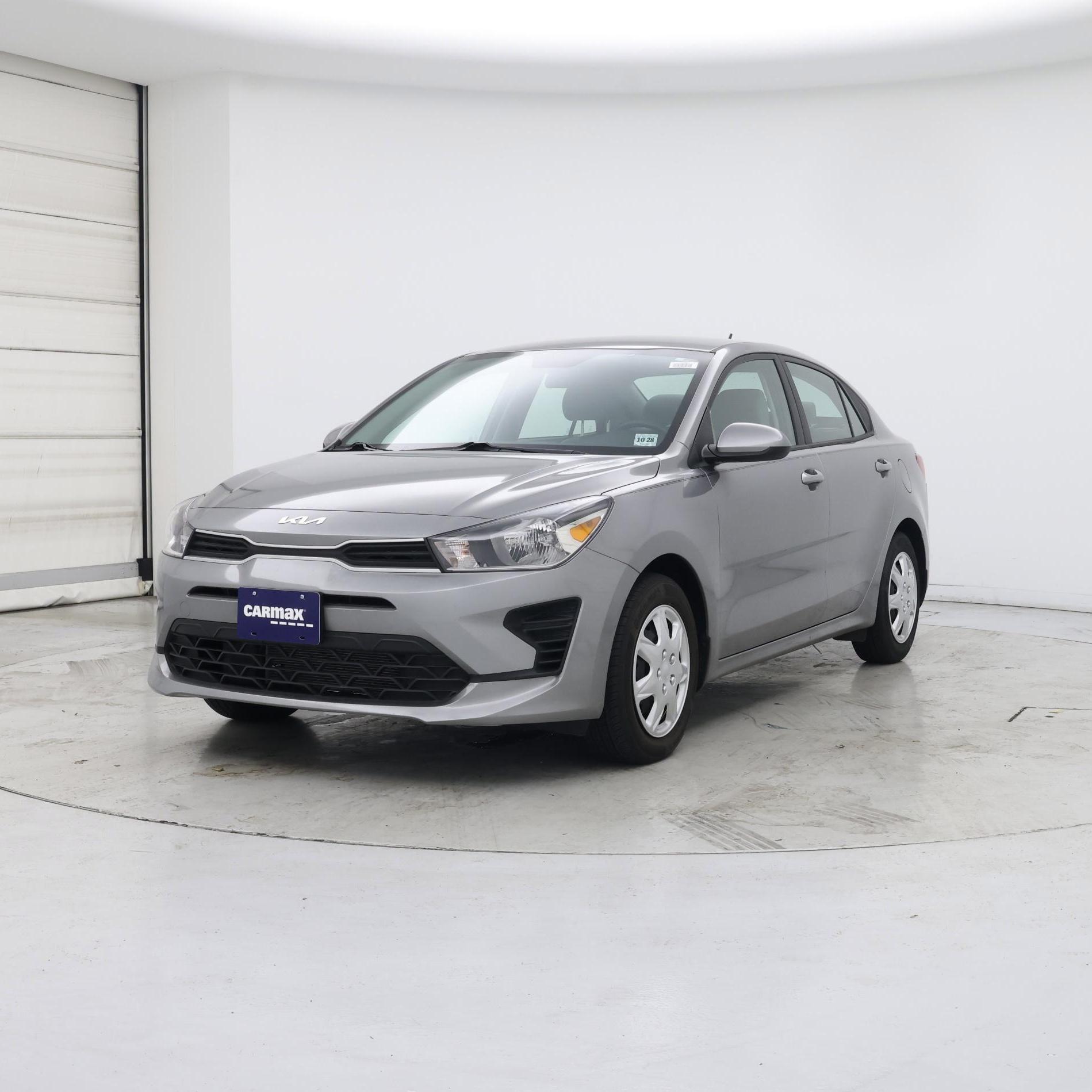 Thumbnail: 2023 Kia Rio - 4