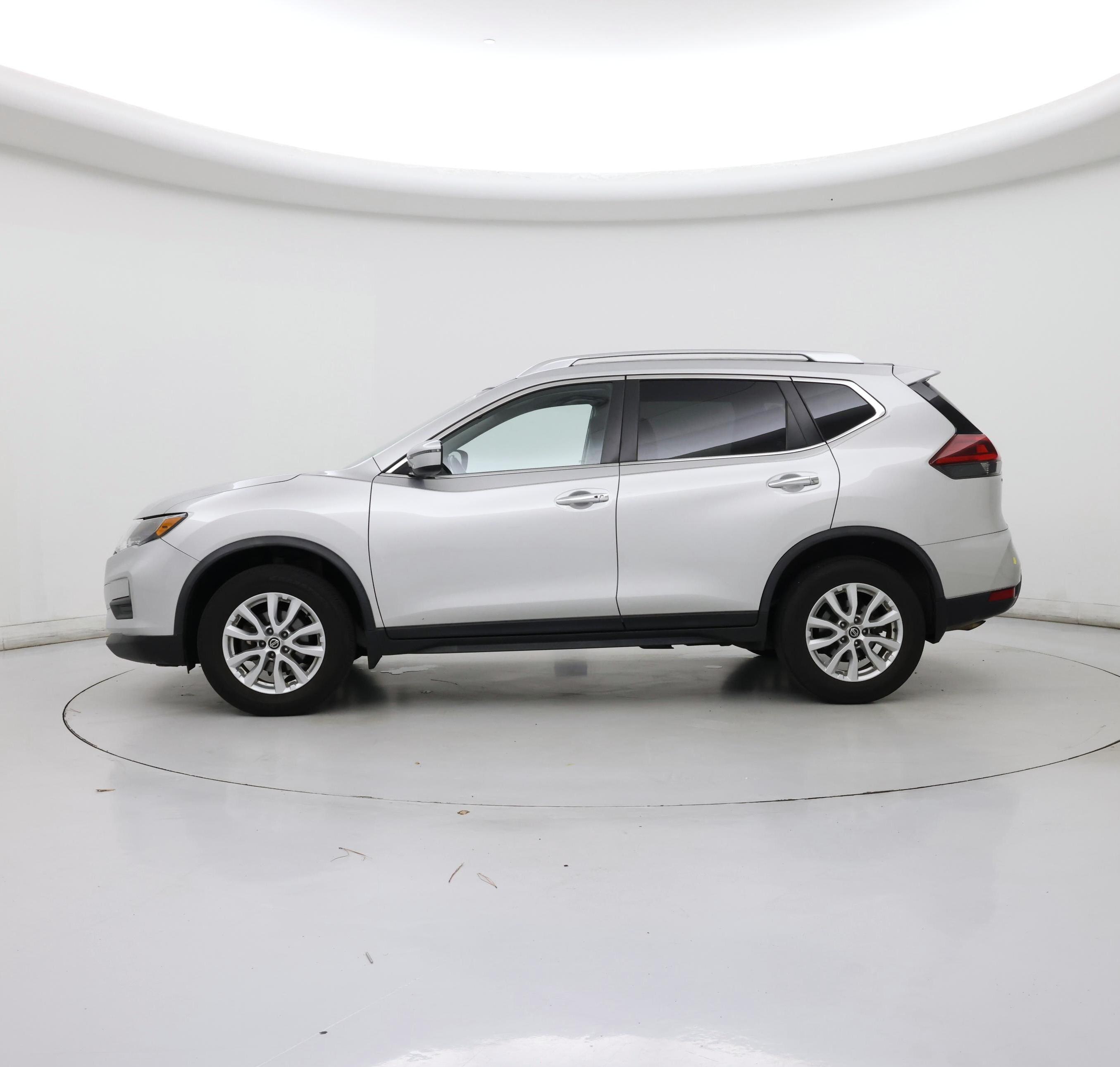 Thumbnail: 2020 Nissan Rogue - 3