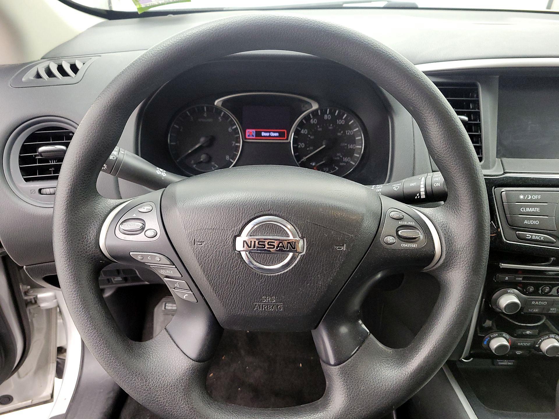 Thumbnail: 2019 Nissan Pathfinder - 10