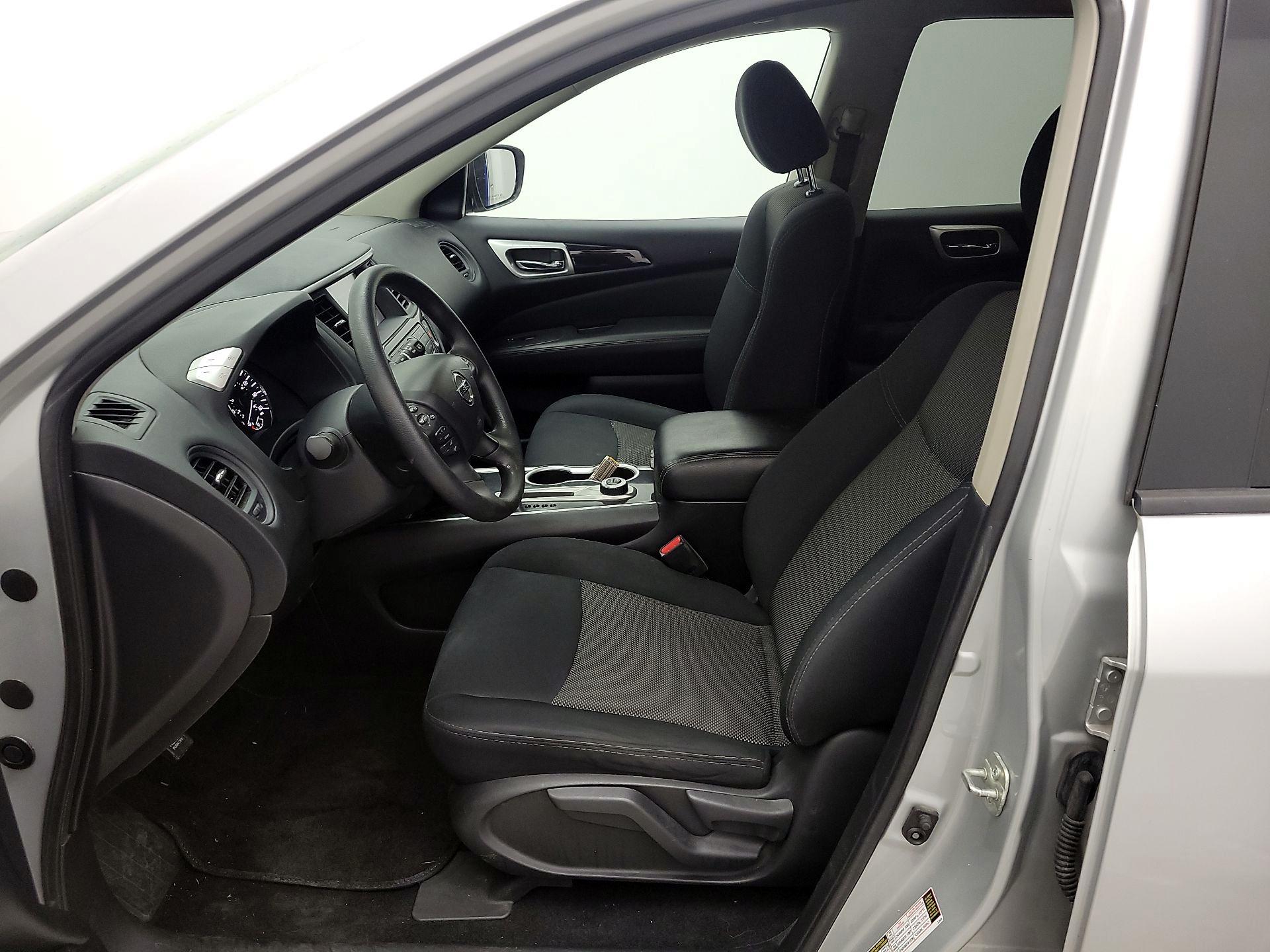 Thumbnail: 2019 Nissan Pathfinder - 11
