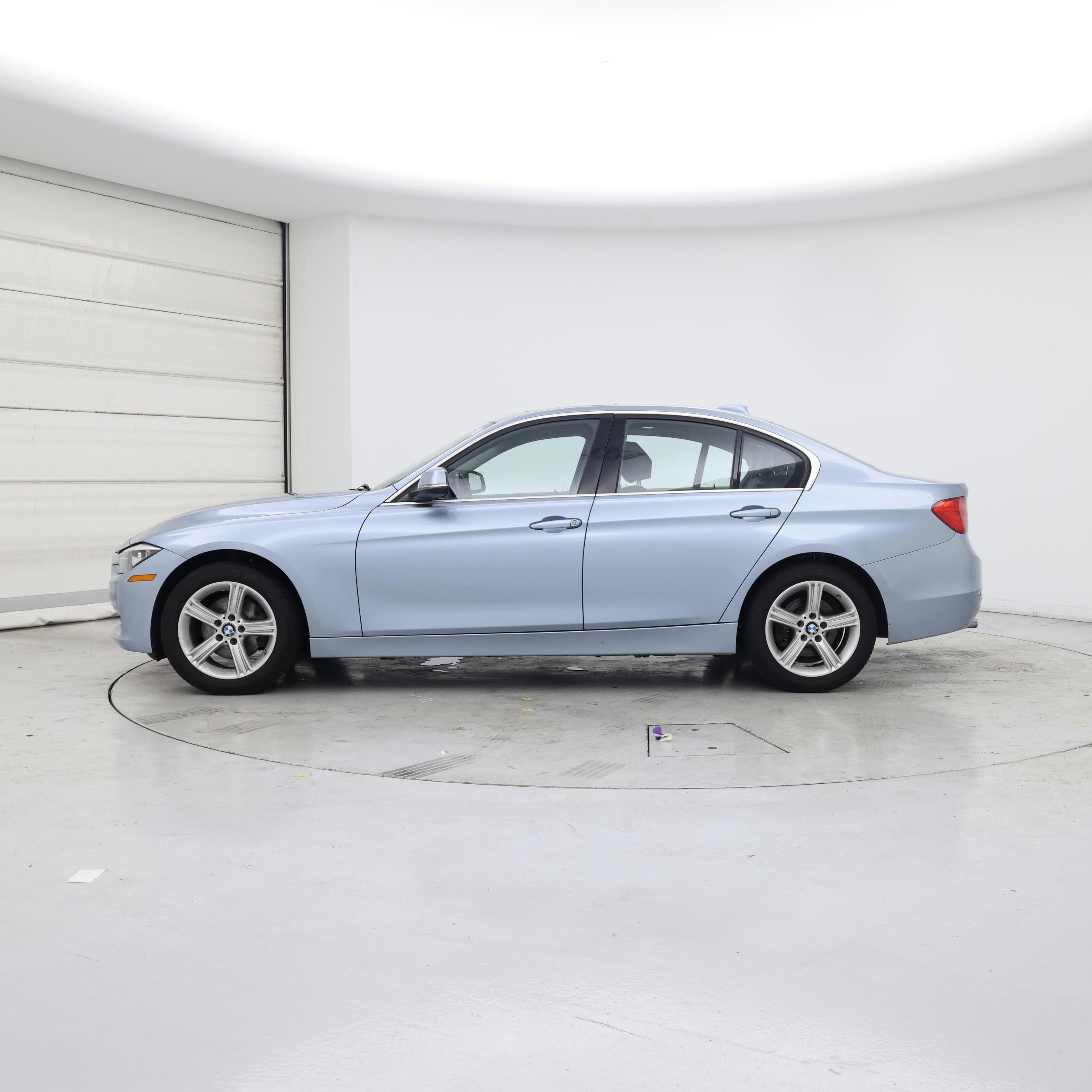 Thumbnail: 2015 BMW 3 Series - 3