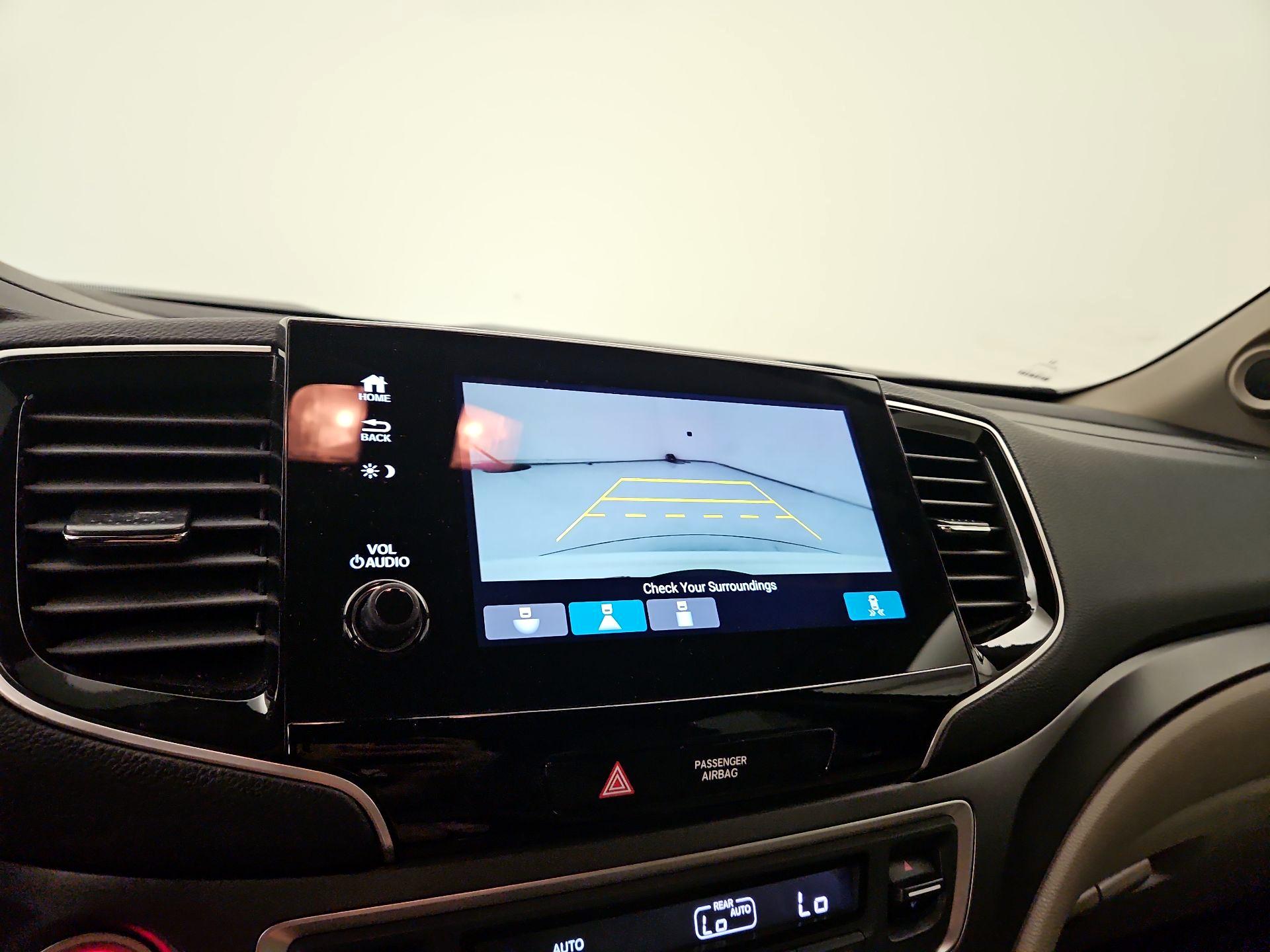 Thumbnail: 2019 Honda Pilot - 14
