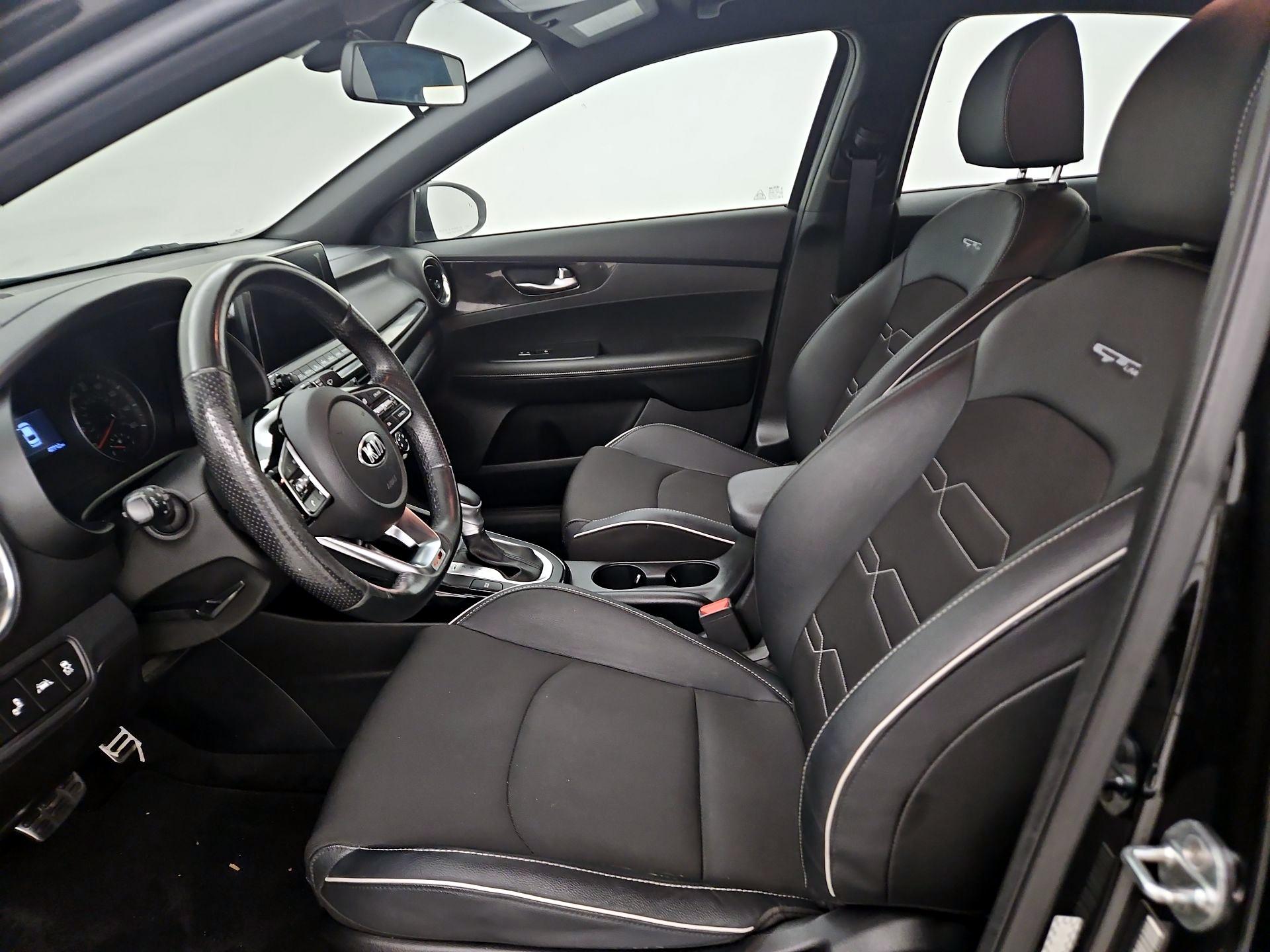 Thumbnail: 2020 Kia Forte - 11