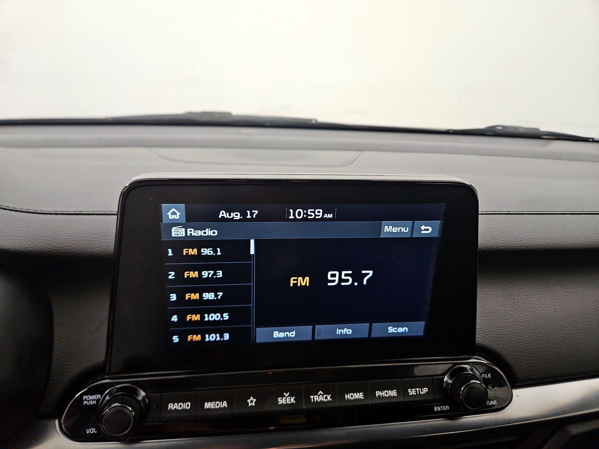 Thumbnail: 2020 Kia Forte - 15