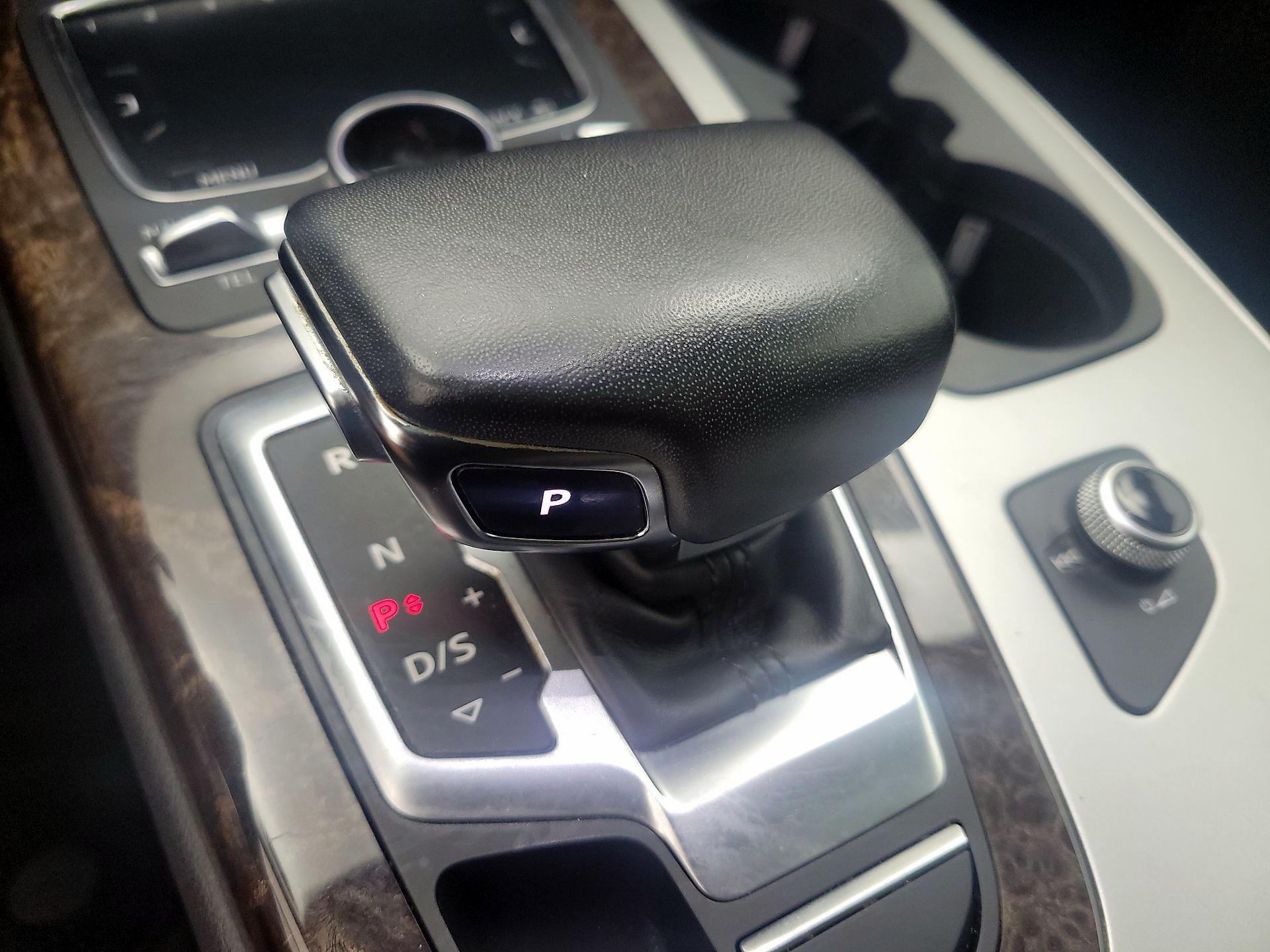 Thumbnail: 2019 Audi Q7 - 18