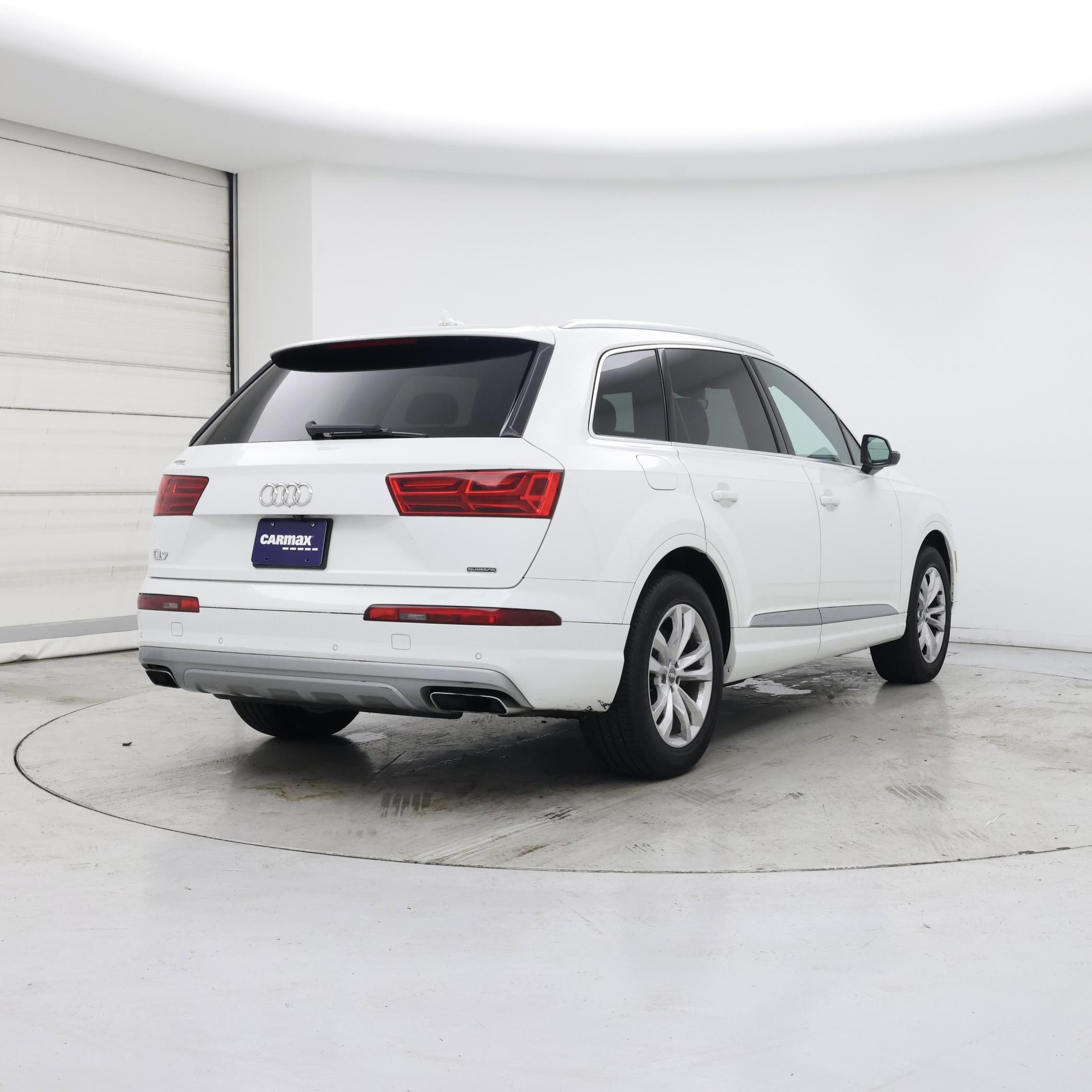 Thumbnail: 2019 Audi Q7 - 8