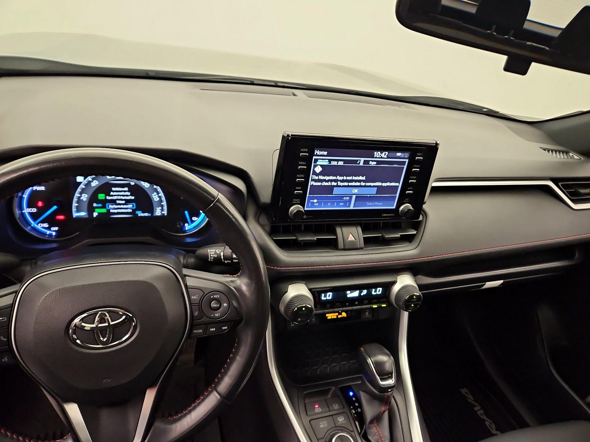 Thumbnail: 2021 Toyota RAV4 - 9