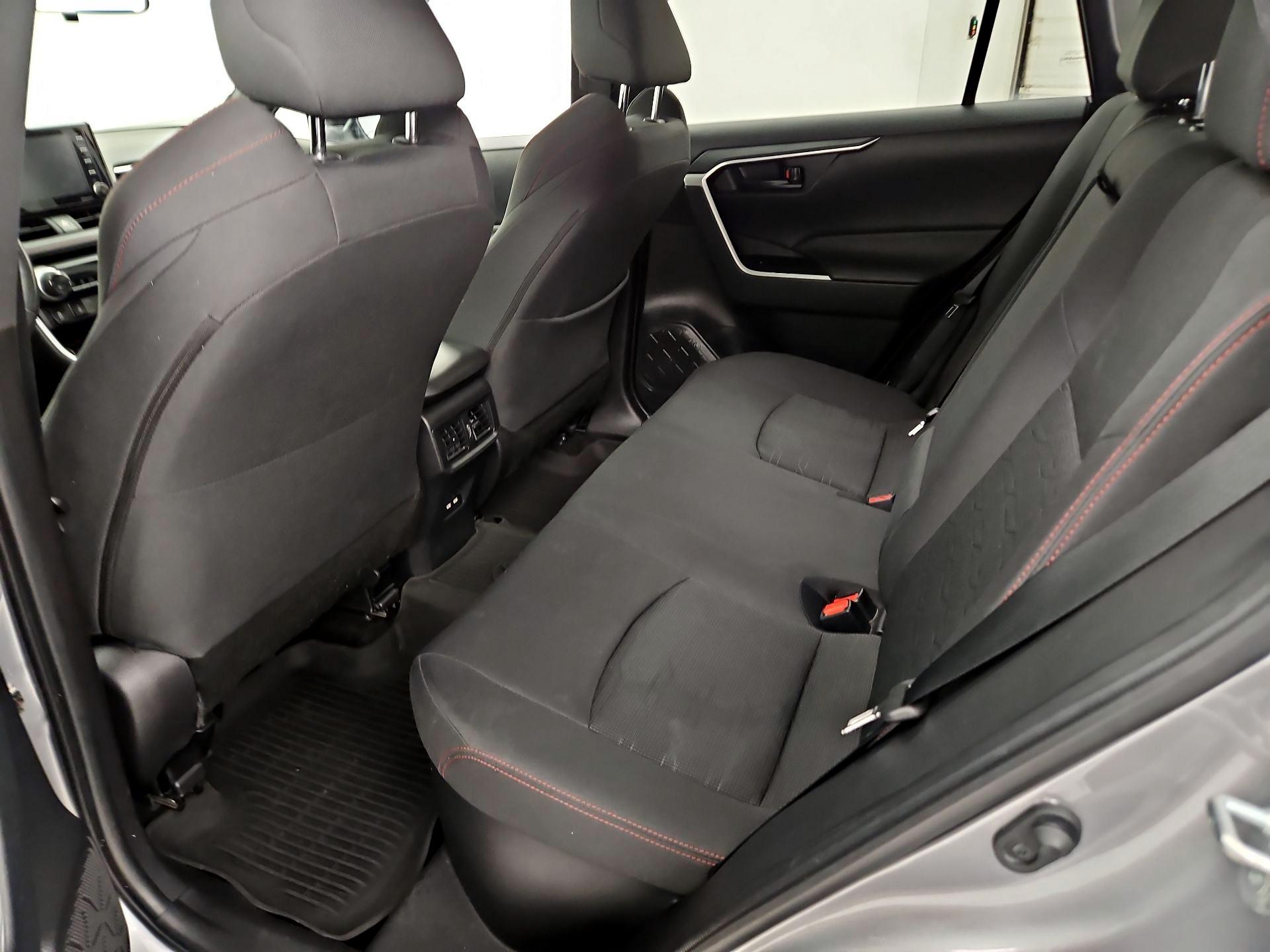 Thumbnail: 2021 Toyota RAV4 - 20