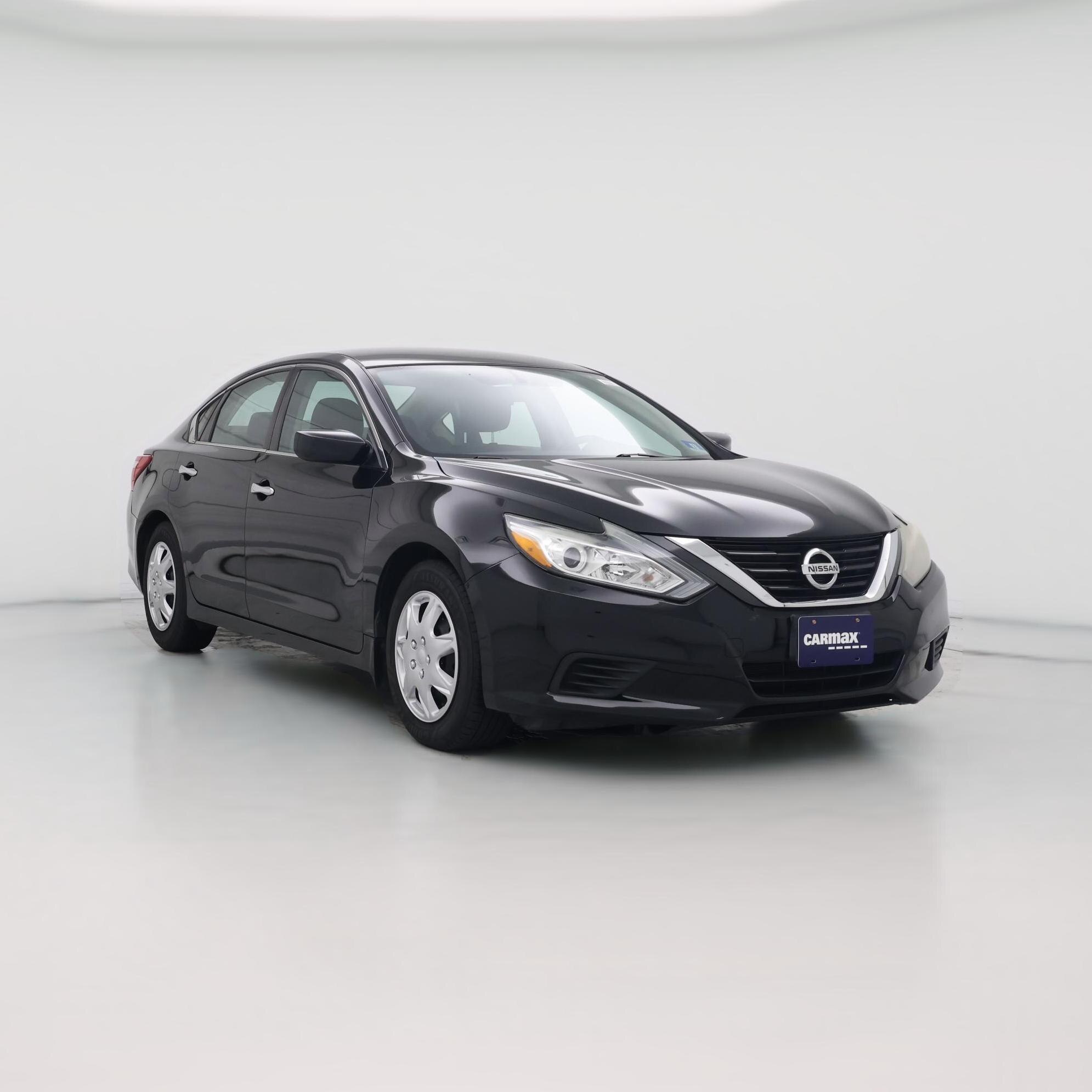 Thumbnail: 2016 Nissan Altima - 1