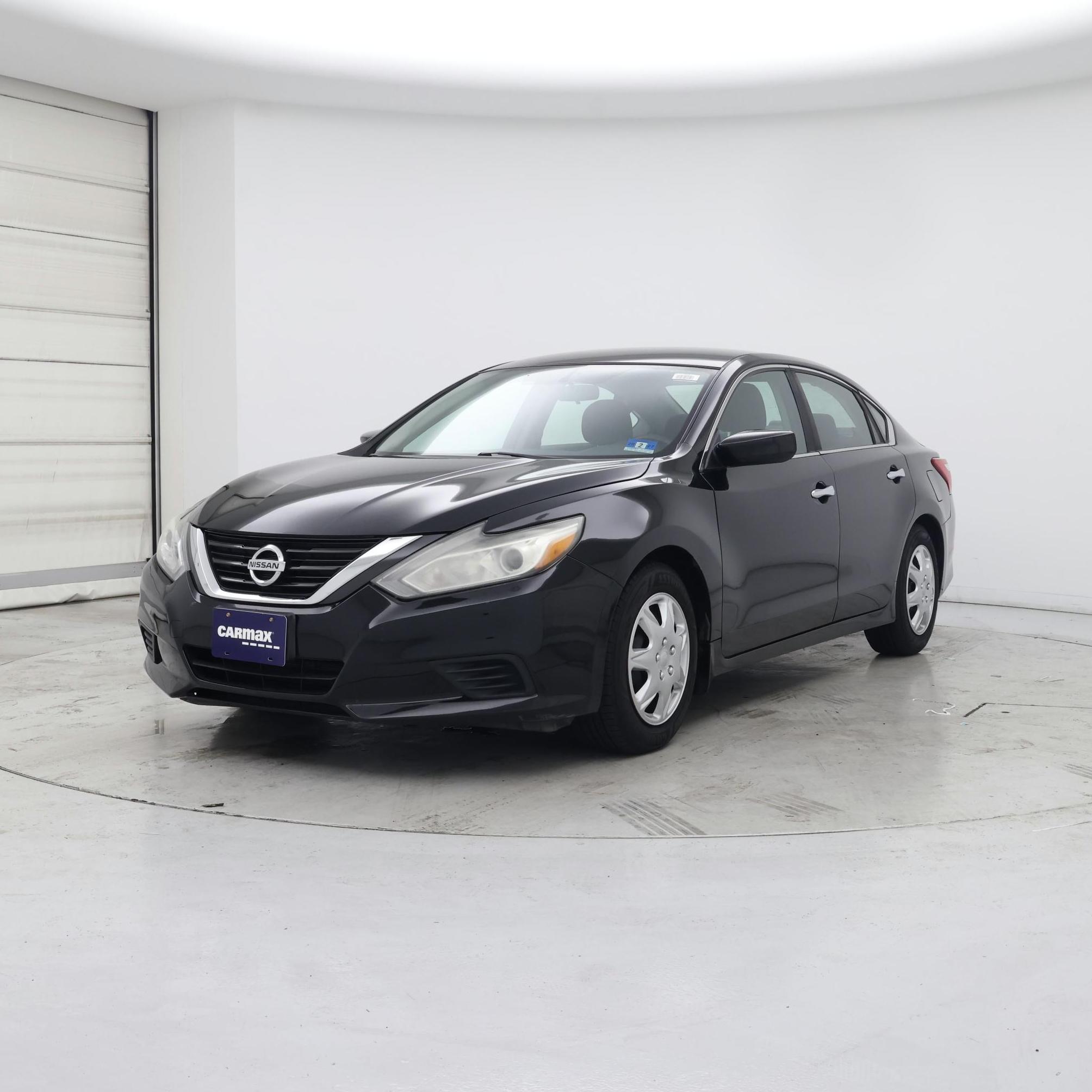 Thumbnail: 2016 Nissan Altima - 4