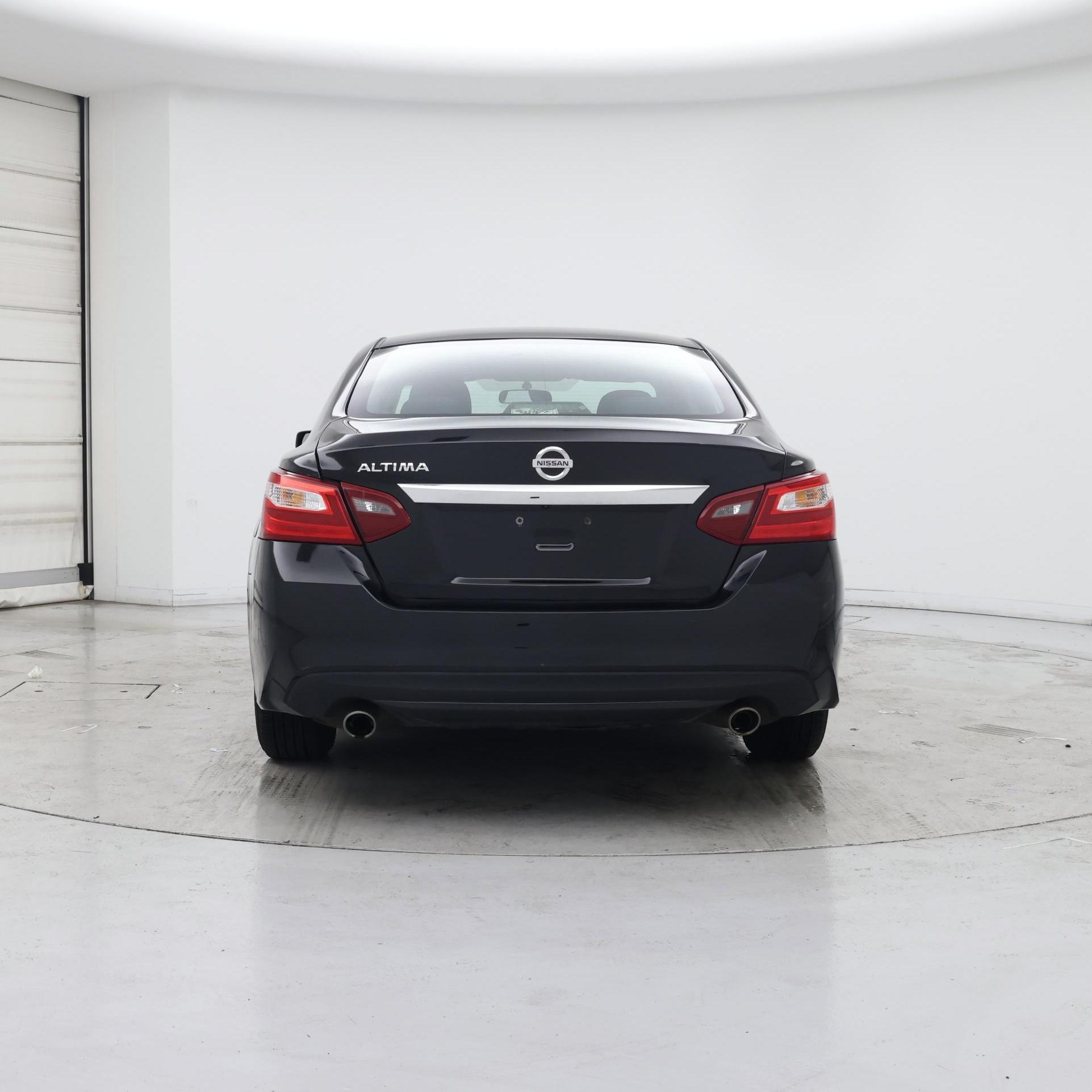 Thumbnail: 2016 Nissan Altima - 6