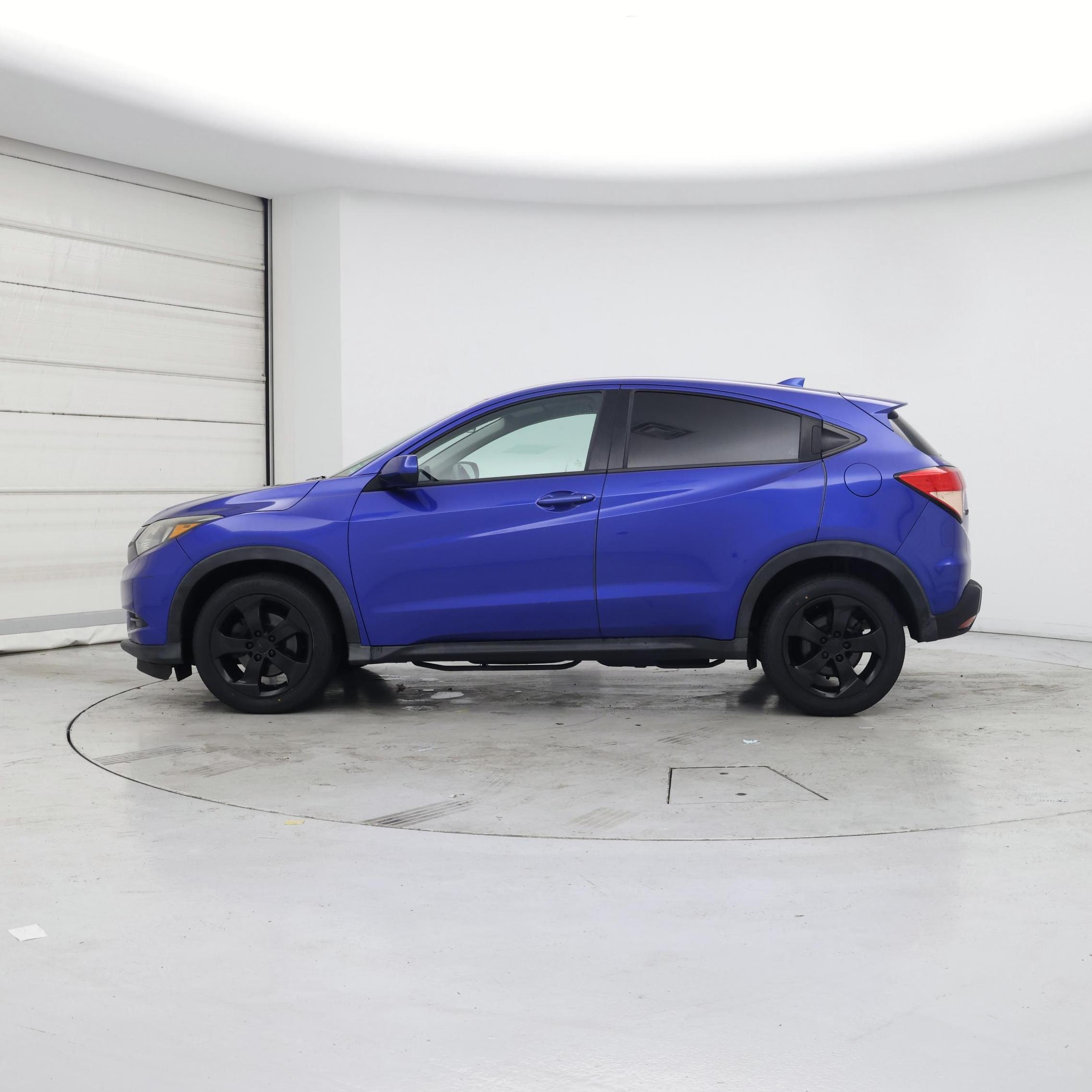 Thumbnail: 2018 Honda HR-V - 3