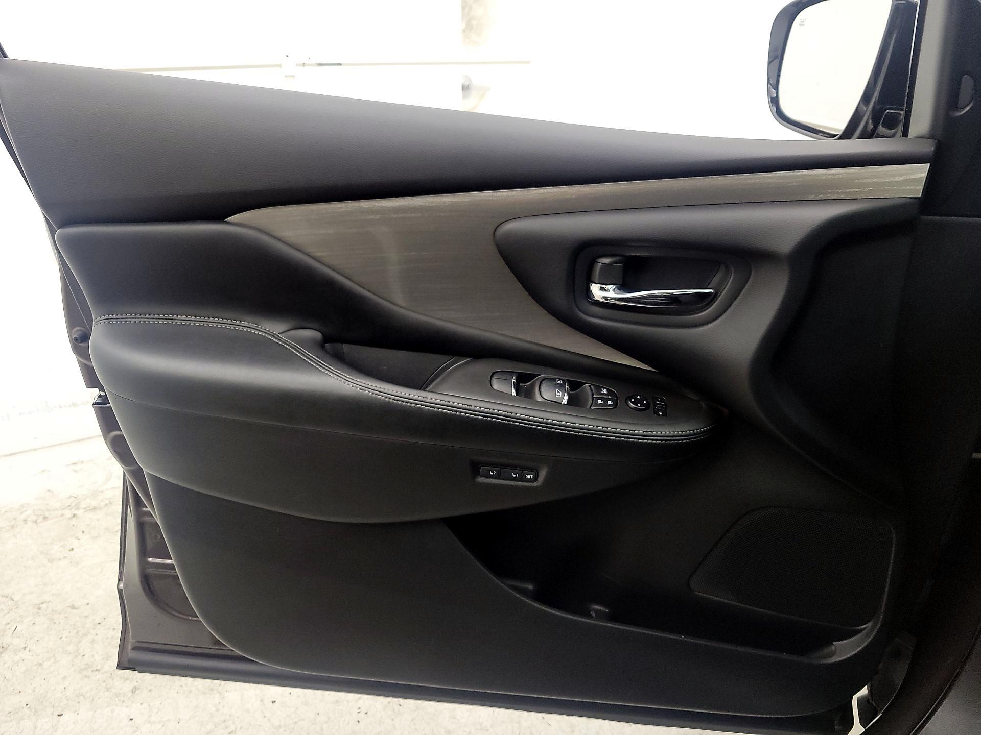Thumbnail: 2015 Nissan Murano - 12