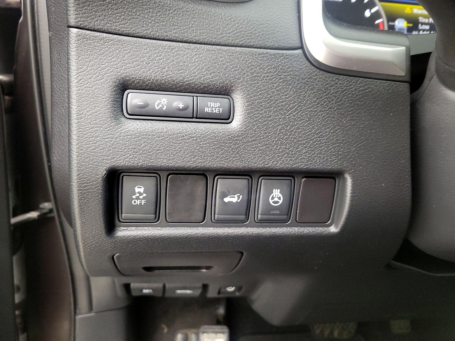 Thumbnail: 2015 Nissan Murano - 13