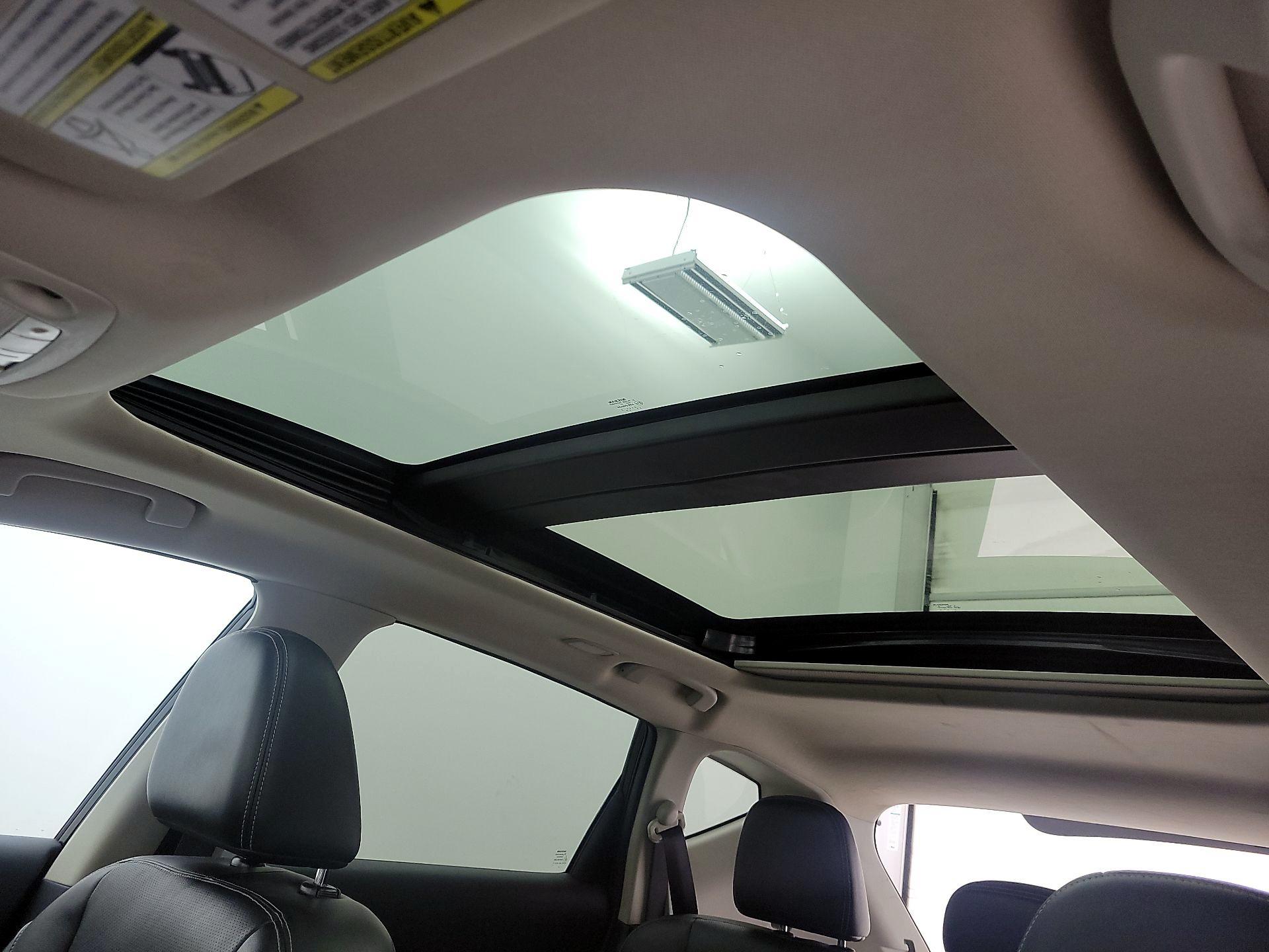 Thumbnail: 2015 Nissan Murano - 19