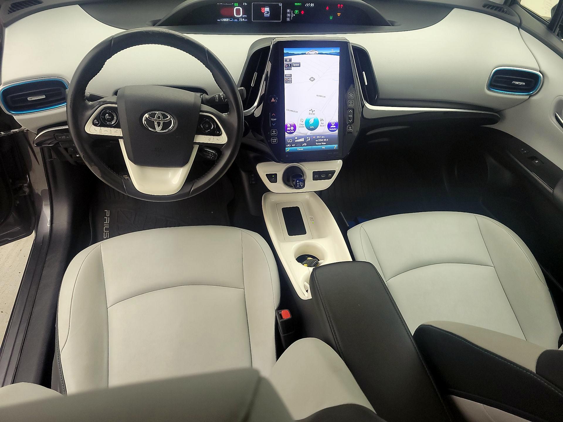 Thumbnail: 2018 Toyota Prius Prime - 9