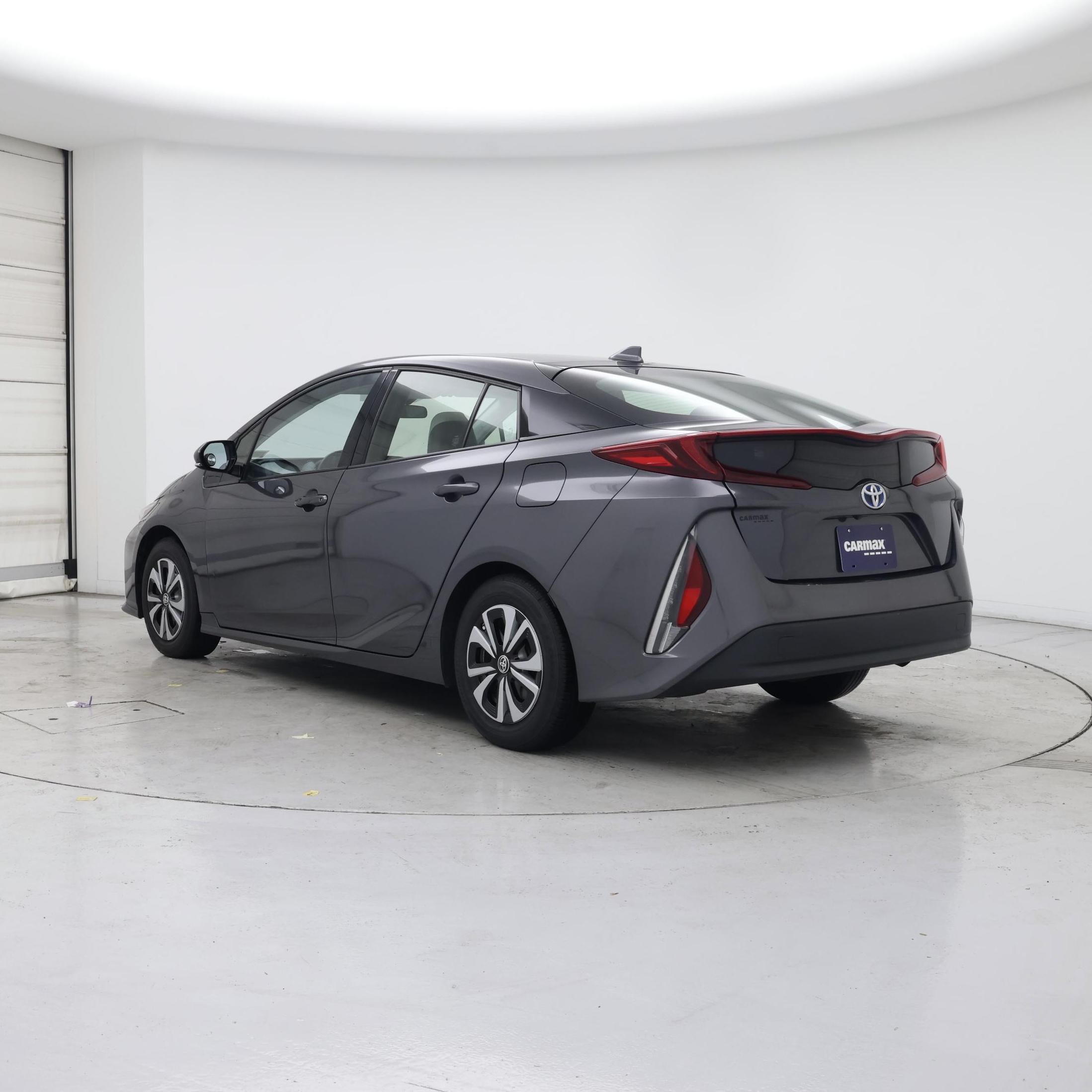 Thumbnail: 2018 Toyota Prius Prime - 2