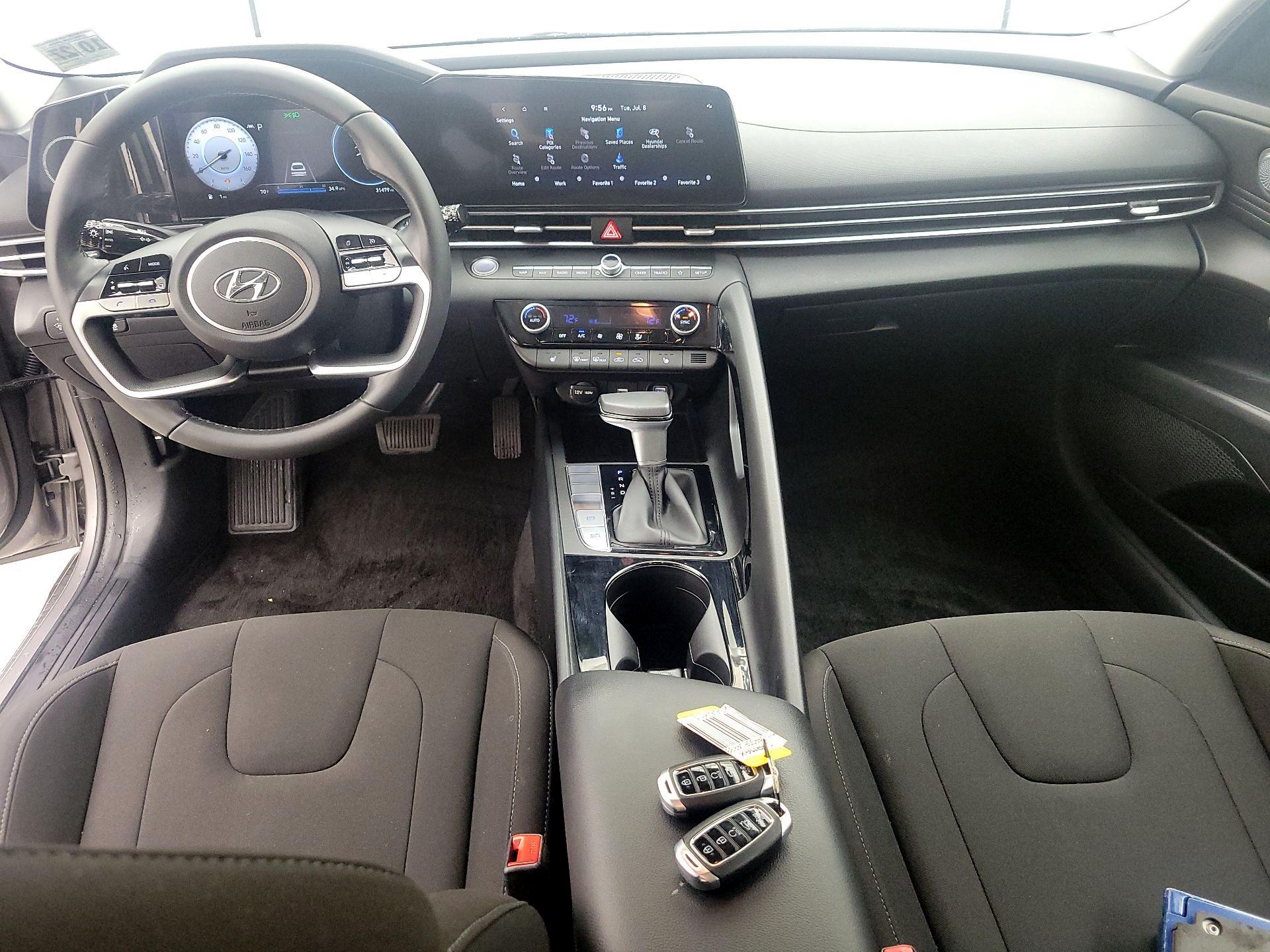 Thumbnail: 2023 Hyundai Elantra - 9
