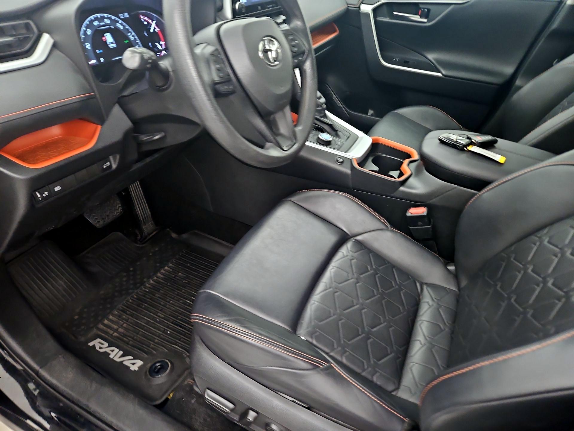 Thumbnail: 2019 Toyota RAV4 - 11