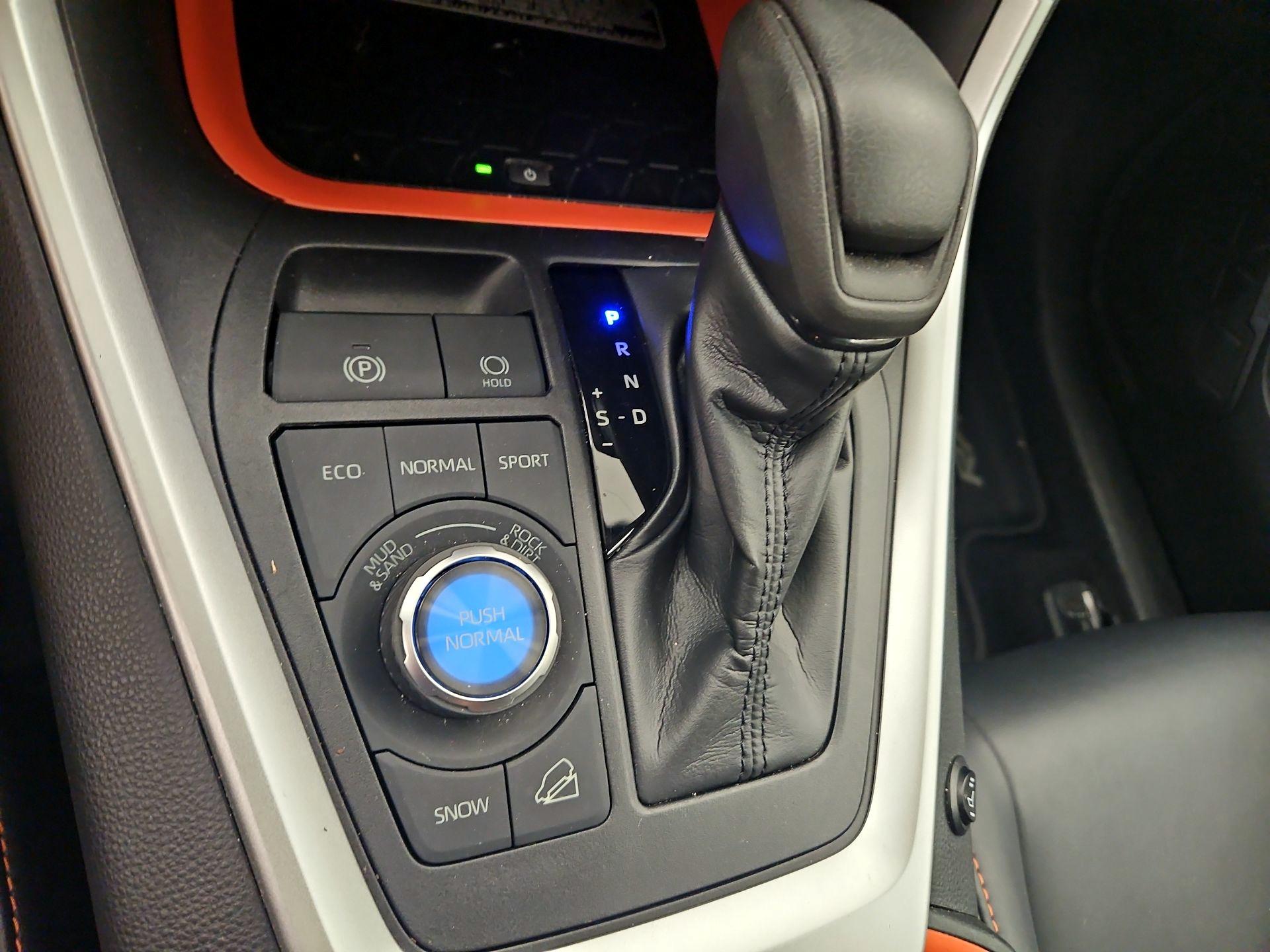 Thumbnail: 2019 Toyota RAV4 - 17