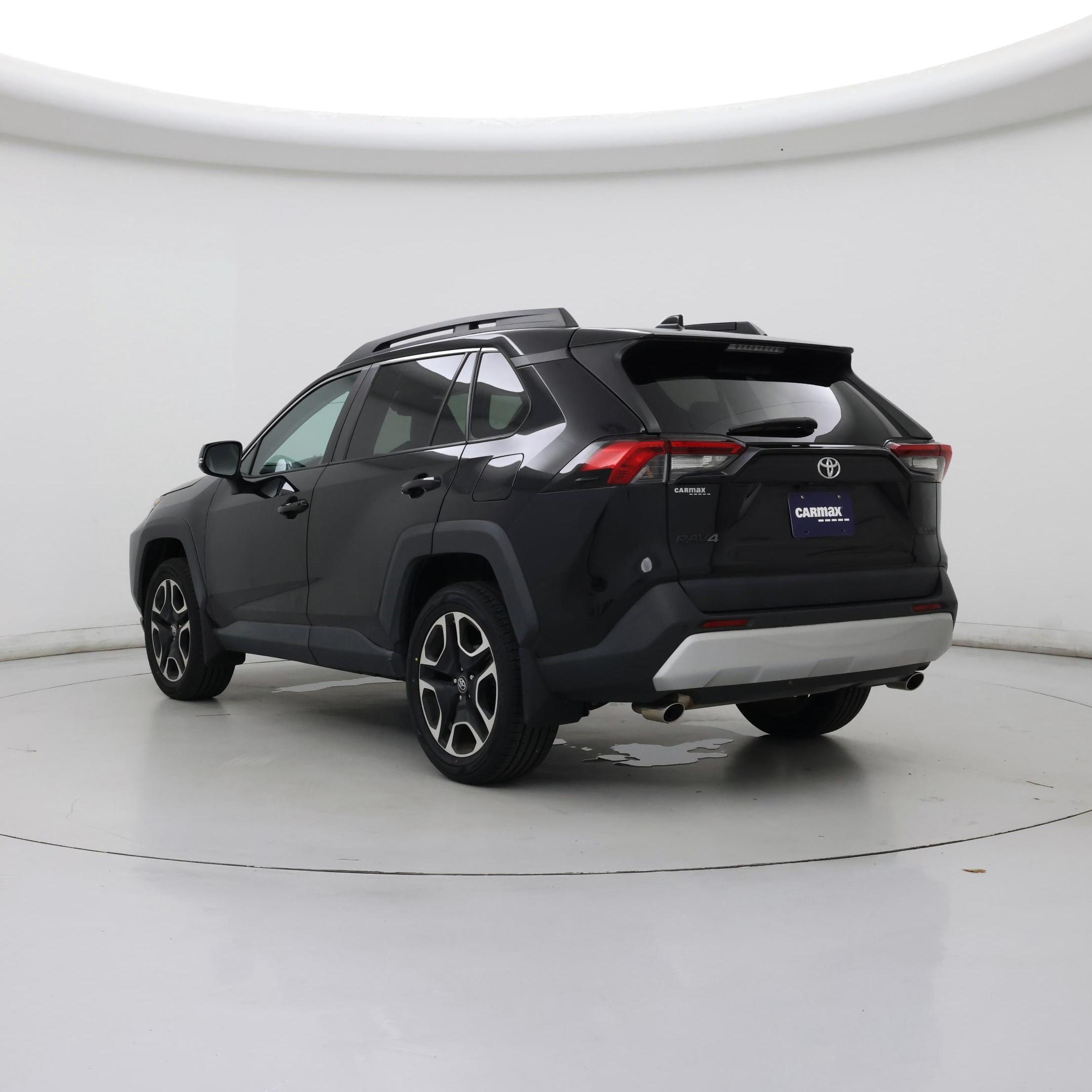 Thumbnail: 2019 Toyota RAV4 - 2