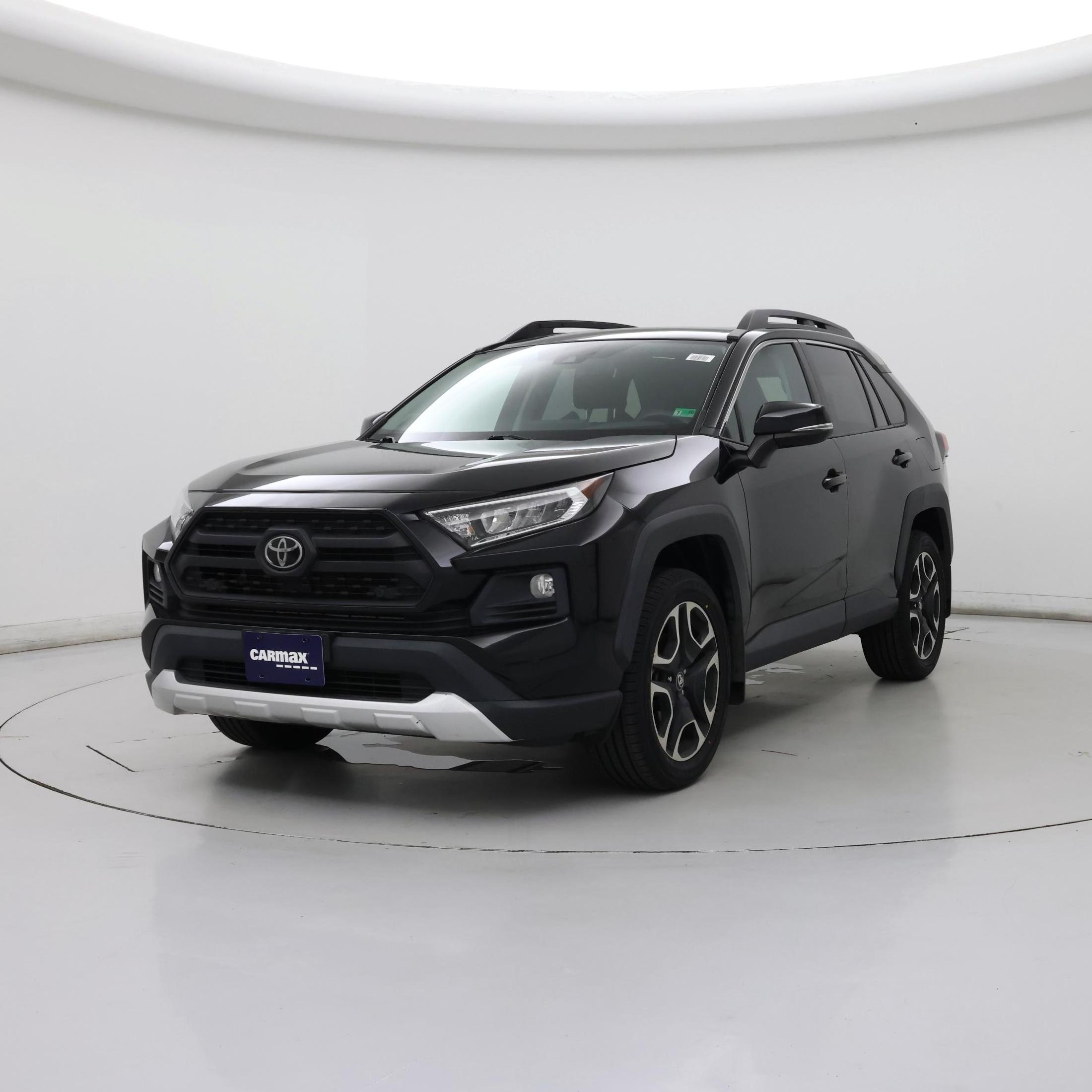 Thumbnail: 2019 Toyota RAV4 - 4